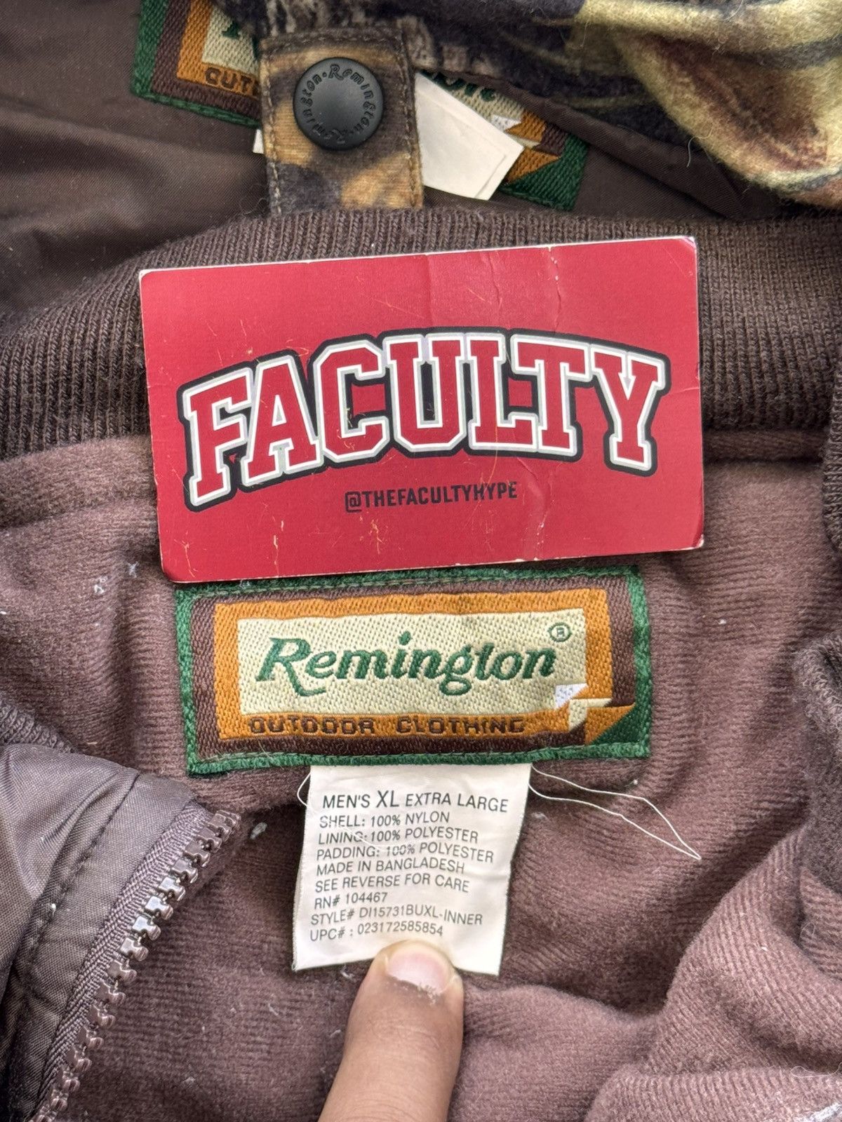 Vintage Vintage 2000 Remington Camo Mossy Oak Hooded Jacket XL Size US XL / EU 56 / 4 - 3 Thumbnail
