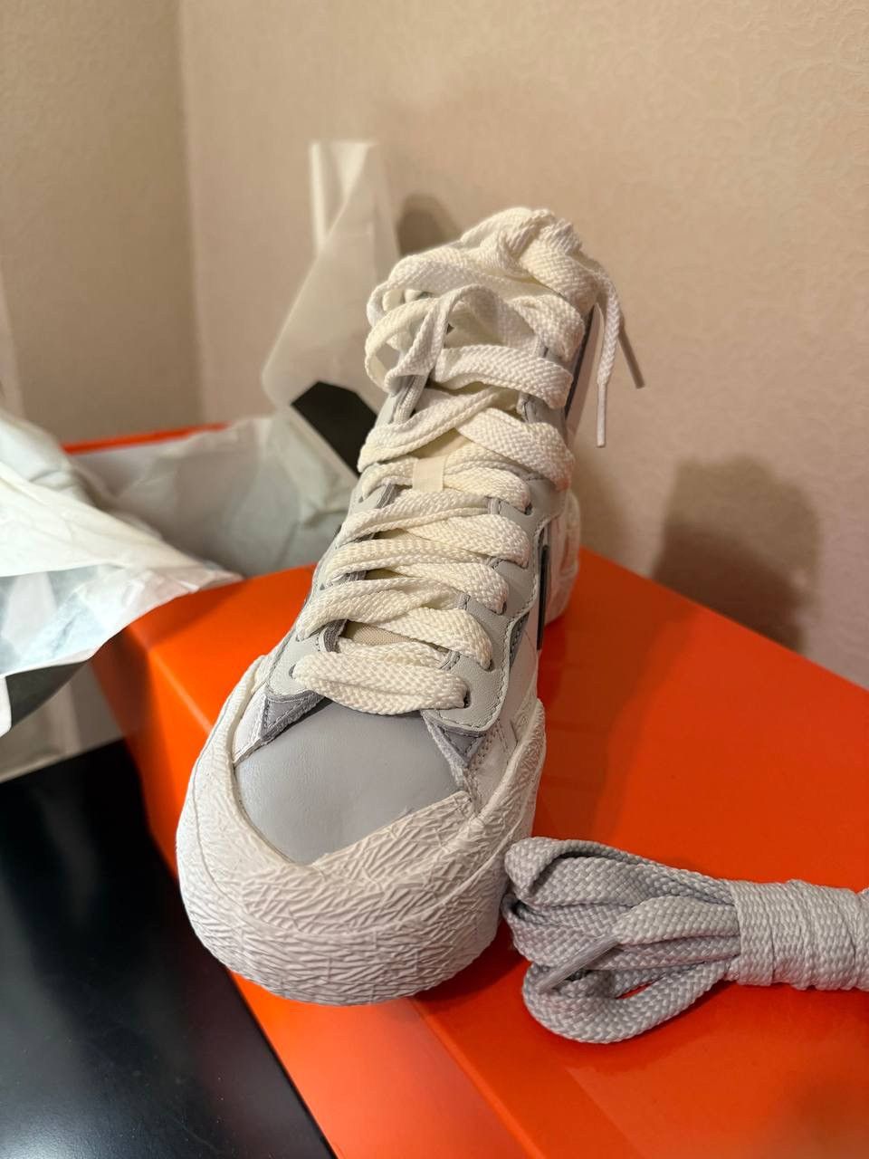 Nike × Sacai Sacai x Nike Blazer Mid White Grey sneakers Size US 5.5 / IT 35.5 - 5 Thumbnail