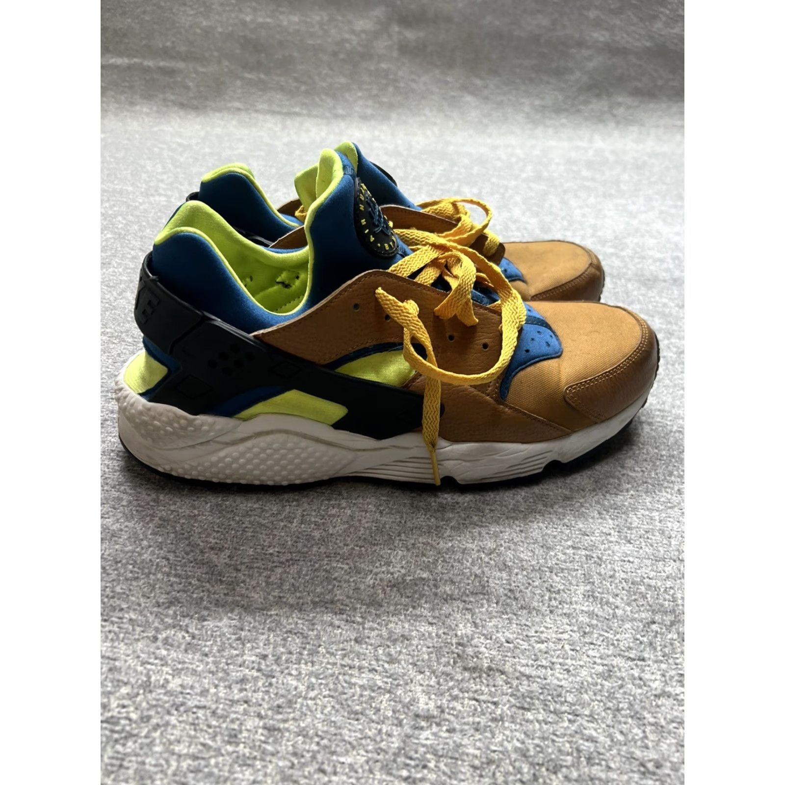 Nike VINTAGE Nike Air Huarache Desert Ochre Blue Force Volt 318429-701 Mens Size 13 Shoes Size US 12 / EU 45 - 2 Thumbnail