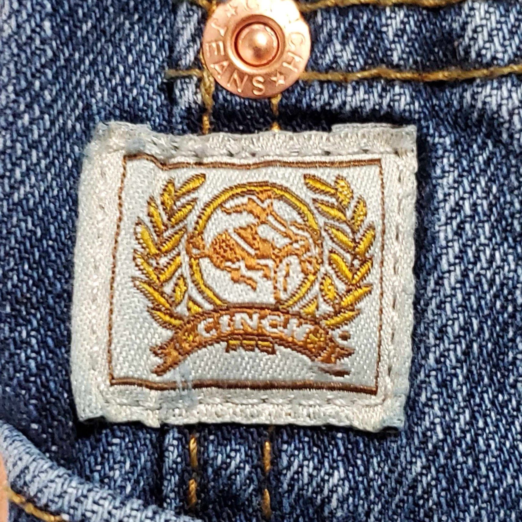 MadeWorn VINTAGE Cinch Jeans 28 X 32.5 Western Work Wear Cowboy Blue Fade Worn Mens Jeans Straight 28 Blue Cowboy Size US 28 / EU 44 - 2 Thumbnail