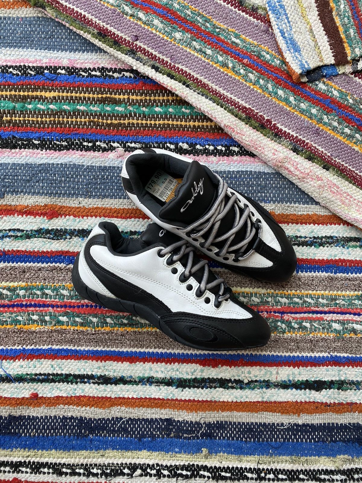 Oakley × Vintage !NEW 2000`s Oakley Thirteen Twenty Race | Grailed