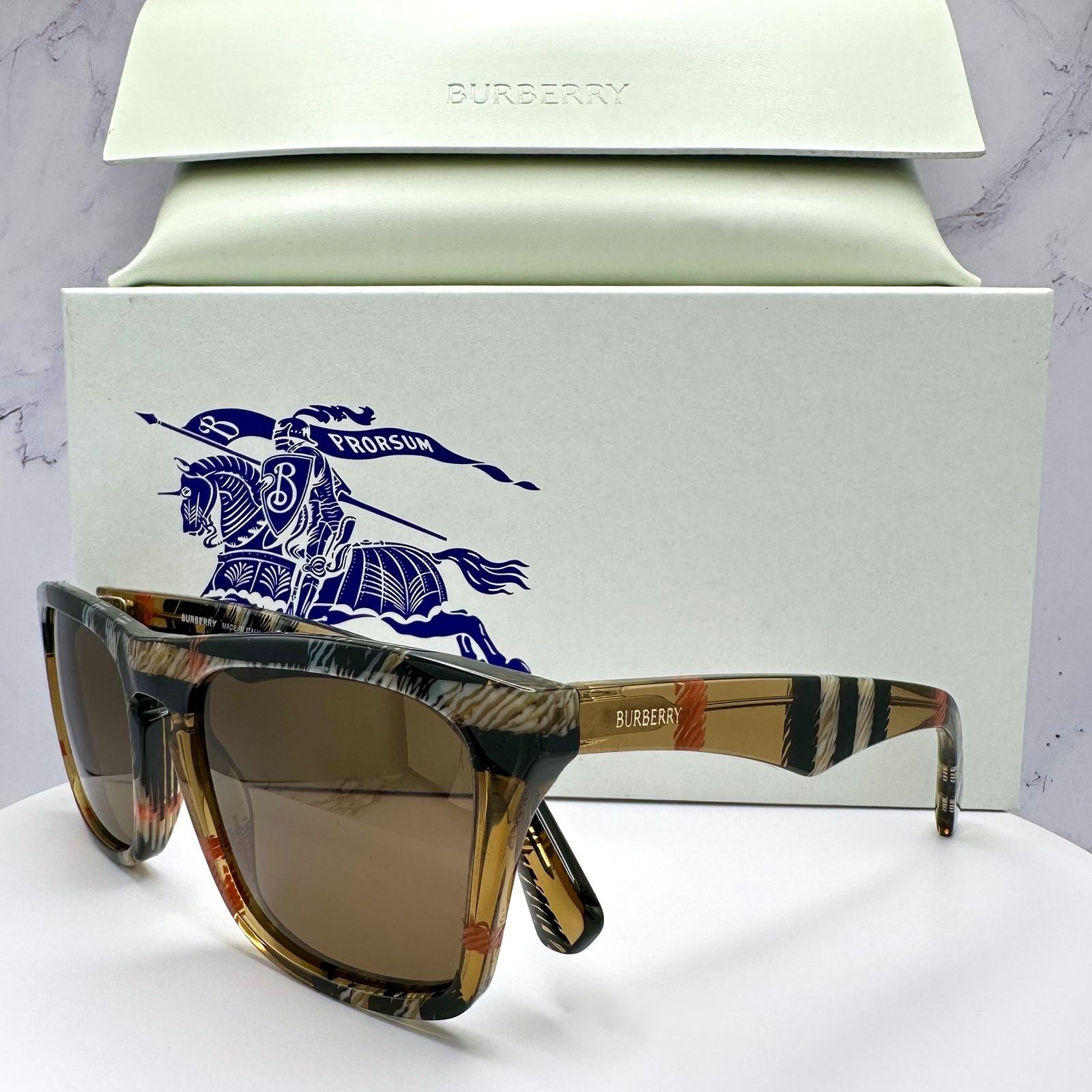 New Burberry Sunglasses Brown Black Square Classic Check