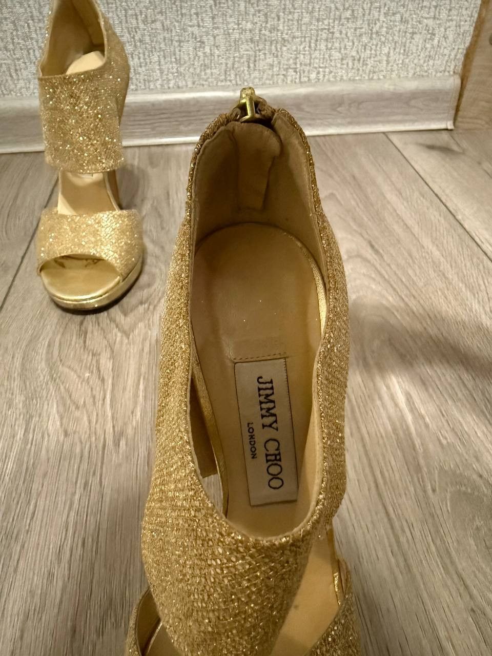 Jimmy Choo Jimmy Choo Heels Ladies Glitter Fabric Gold Size 37 1/2 Size US 7 / IT 37 - 4 Thumbnail