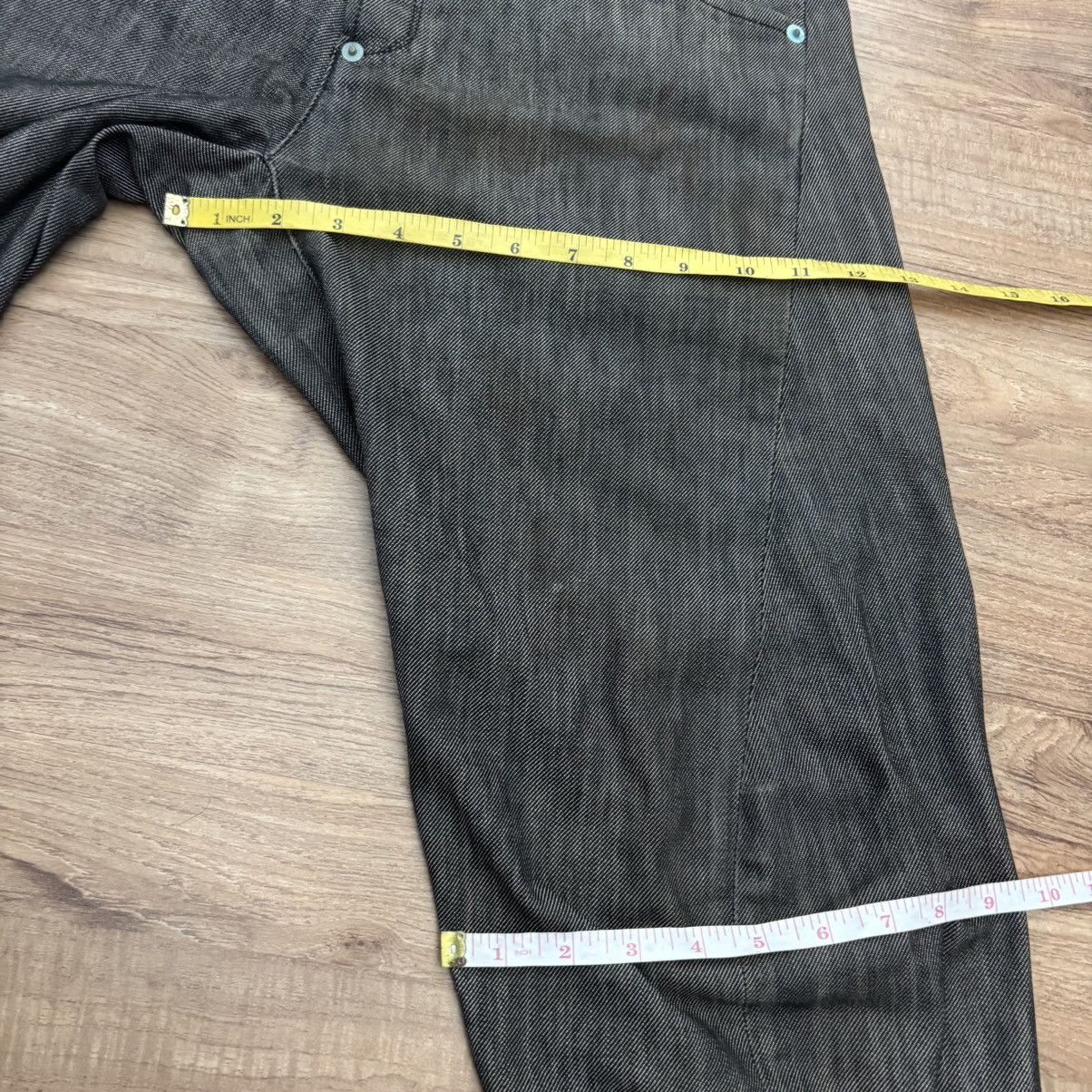Levi's Vintage Levi’s Engineered Loose Cut Jeans One Pkt Cinch Back Size US 29 - 14 Thumbnail