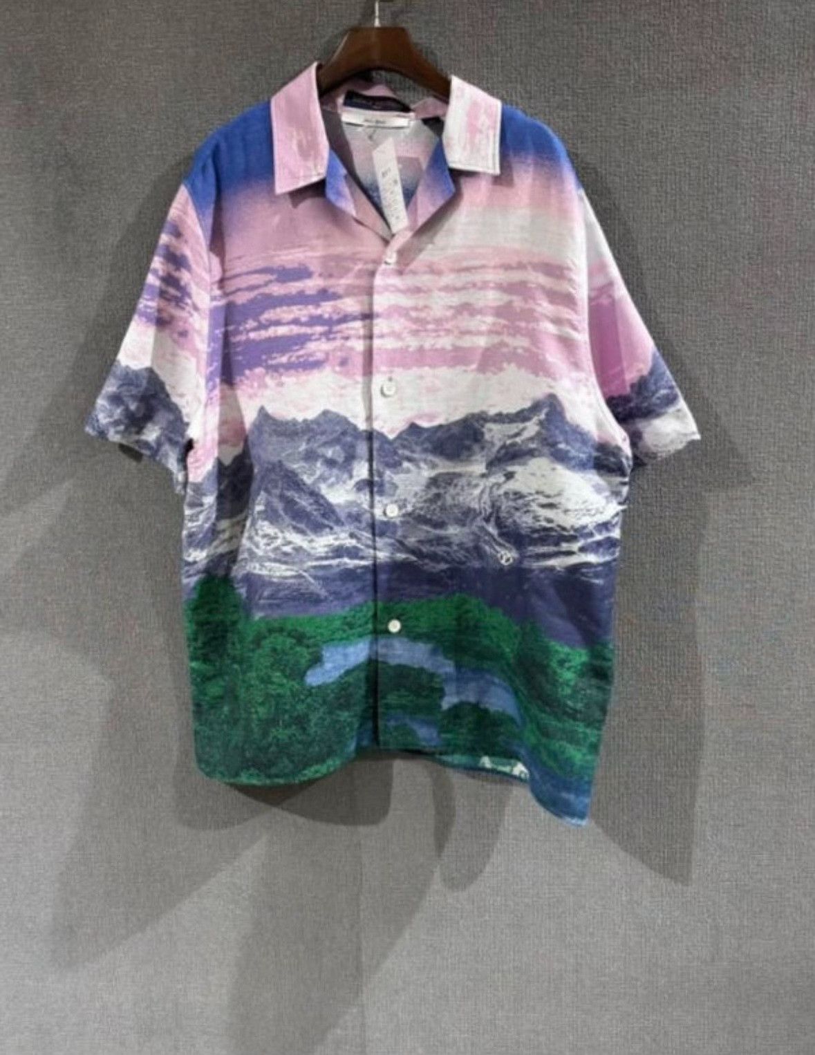 Louis Vuitton Louis Vuitton Landscape Print Short-Sleeve Shirt Size US L / EU 52-54 / 3 - 1 Thumbnail