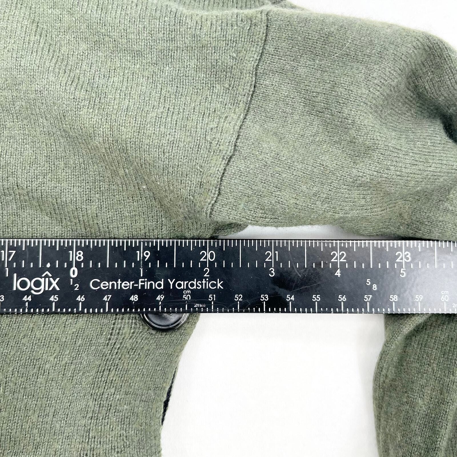 Boden Boden Green Side Button Long Sleeve Crewneck Sweater Size XS Size XS / US 0-2 / IT 36-38 - 3 Thumbnail
