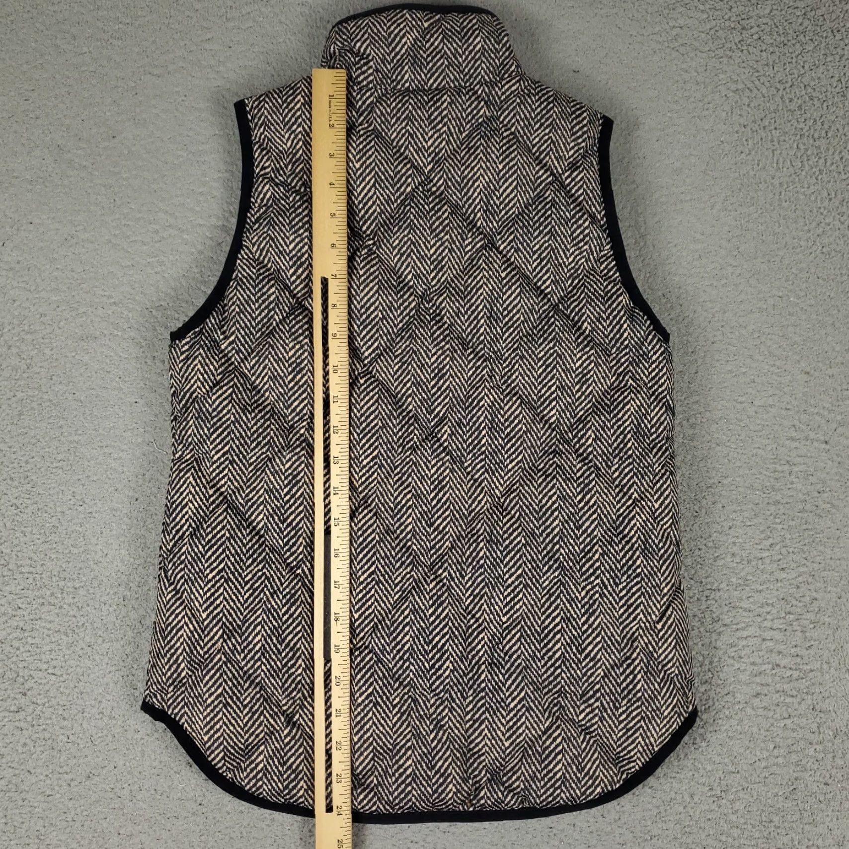 J.Crew J.CREW Vest Womens Size XXS Beige Black Herringbone Quilted Puffer Full Zip Up Size XXS / US 00 / IT 34 - 4 Thumbnail