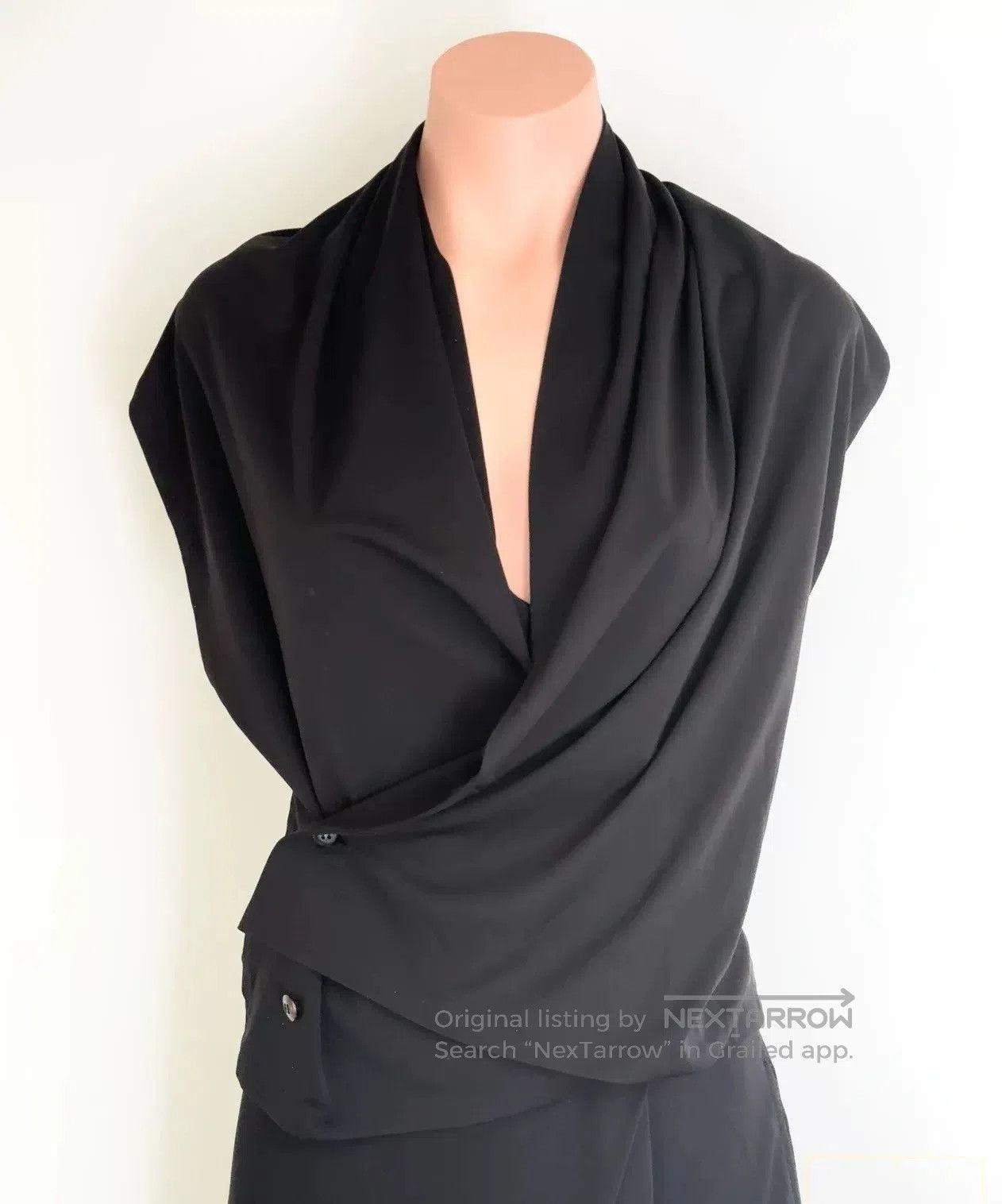Yohji Yamamoto Yohji Yamamoto Draped Black Top. Size M / US 6-8 / IT 42-44 - 2 Thumbnail