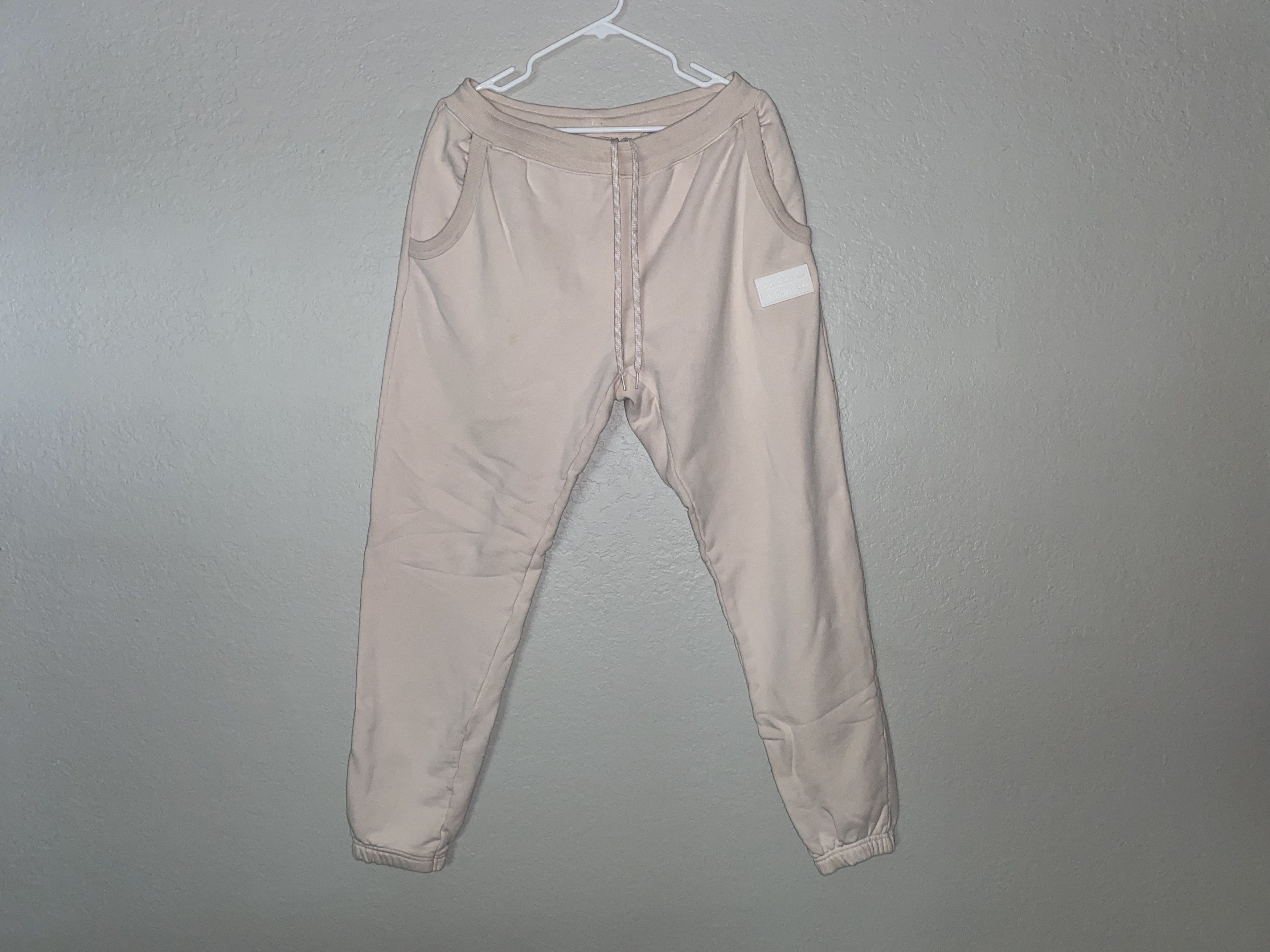 Adidas Adidas sweat pants jogger size Large mens unisex Skateboard Size US 34 / EU 50 - 1 Thumbnail