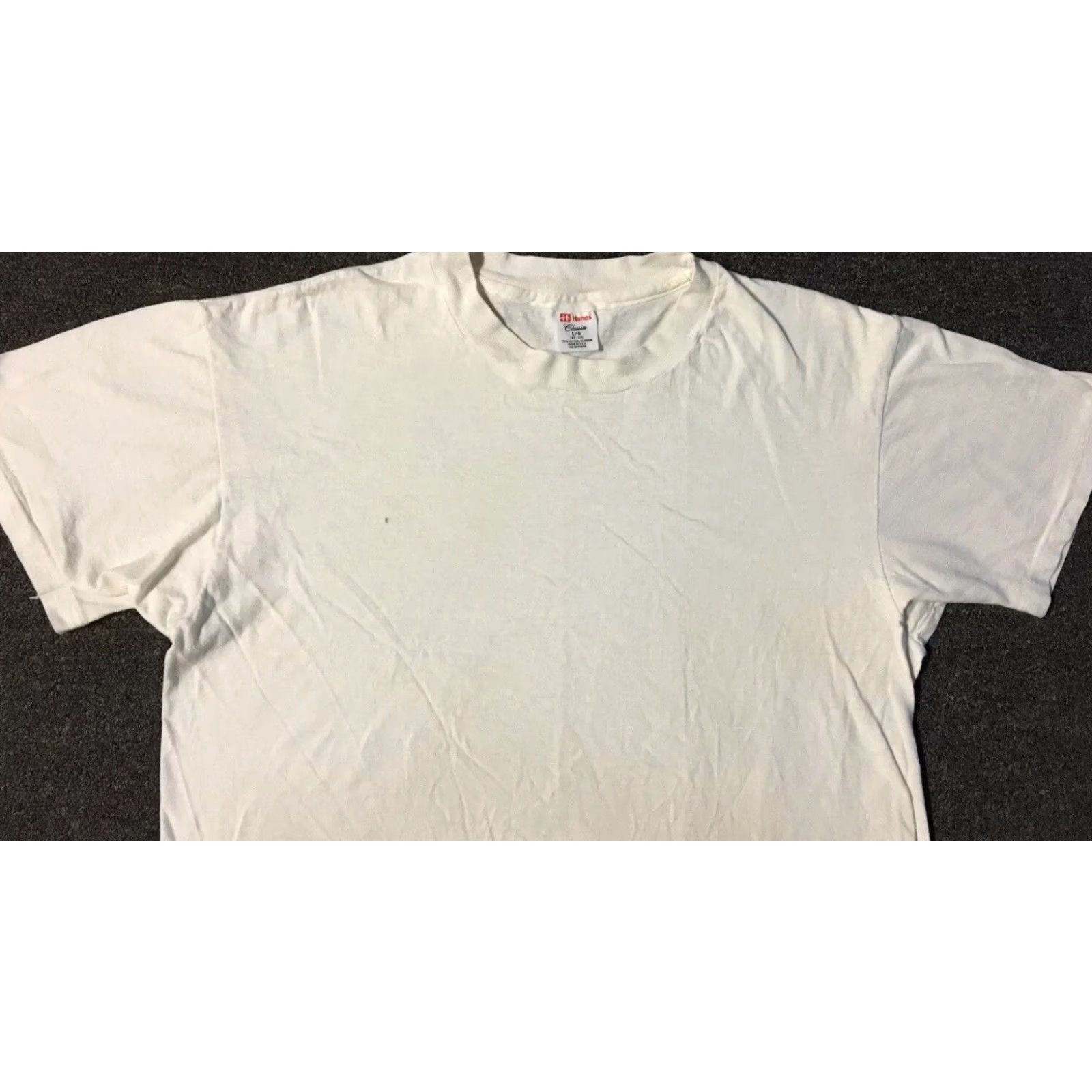 Hanes VINTAGE Hanes Shirt S White Distressed 80s 90s Grunge Biker Punk Skate Surf Trucker Single Stitch Mens T-Shirt) Size US S / EU 44-46 / 1 - 6 Thumbnail