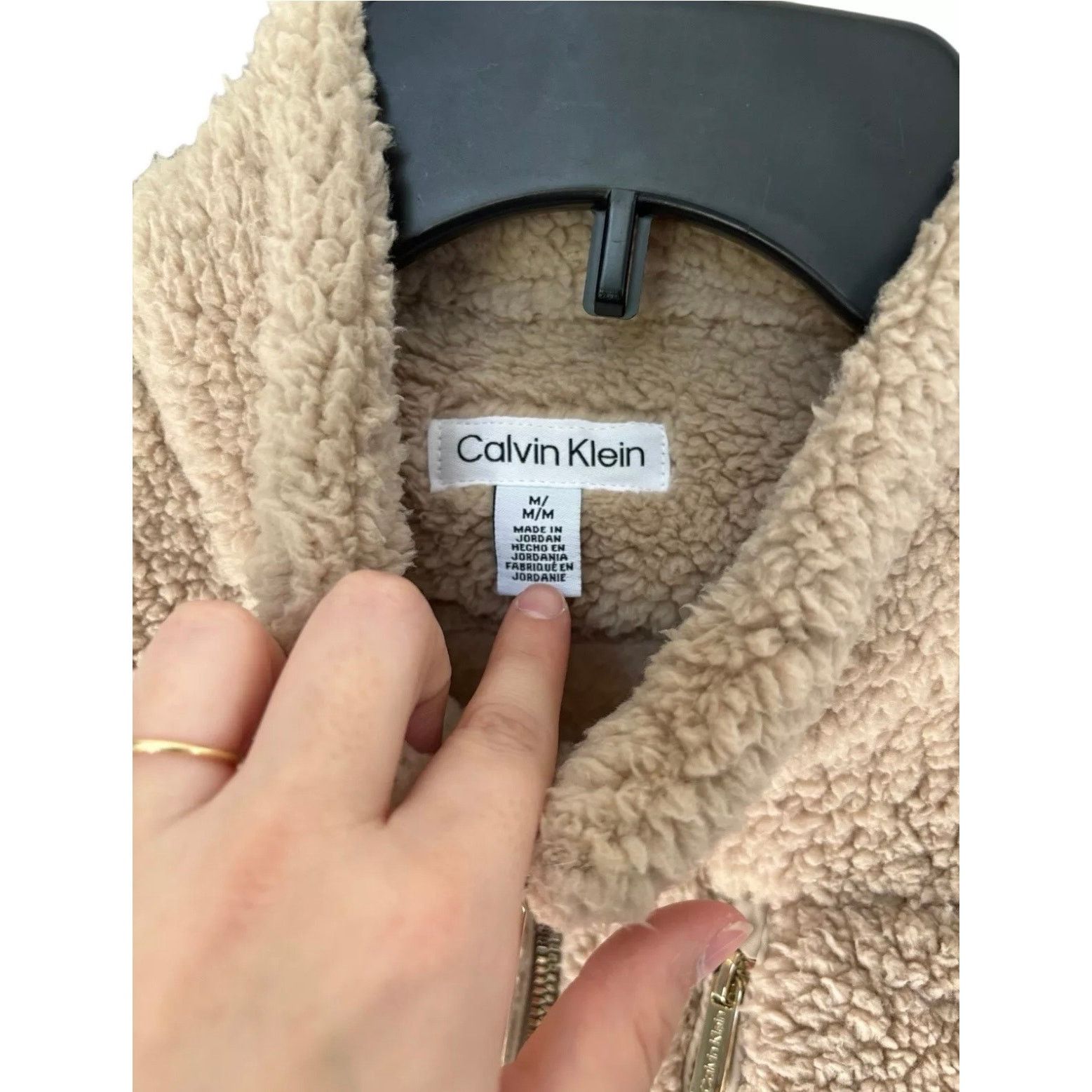 Calvin Klein Calvin Klein Tan Sherpa Fleece Vest Women’s Medium Zip Up Size M / US 6-8 / IT 42-44 - 3 Thumbnail