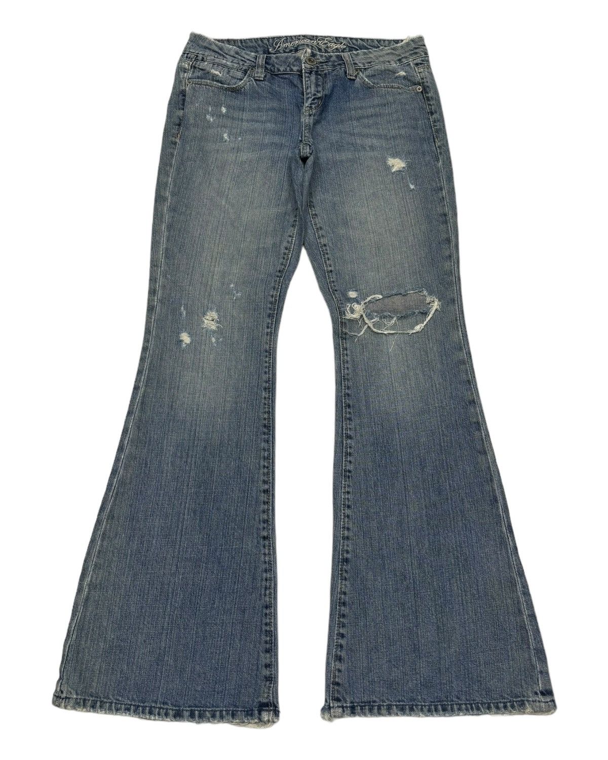 If Six Was Nine REAL FLARE JEANS DISTRESSED DENIM AMERICAN EAGLE JEANS Size 29" - 3 Thumbnail