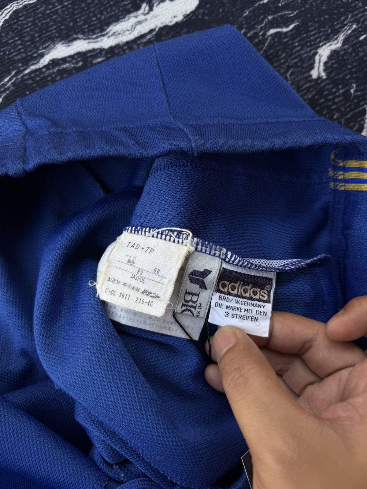 Adidas × Japanese Brand × Vintage Vintage adidas w.germany techno trackpant royal blue Size US 30 / EU 46 - 7 Thumbnail