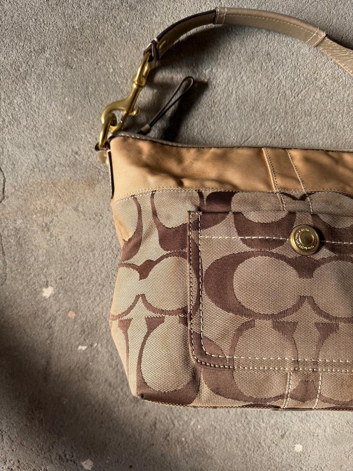 Coach Coach Signature Legacy Shoulder Bag Beige/Gold Size ONE SIZE - 2 Thumbnail