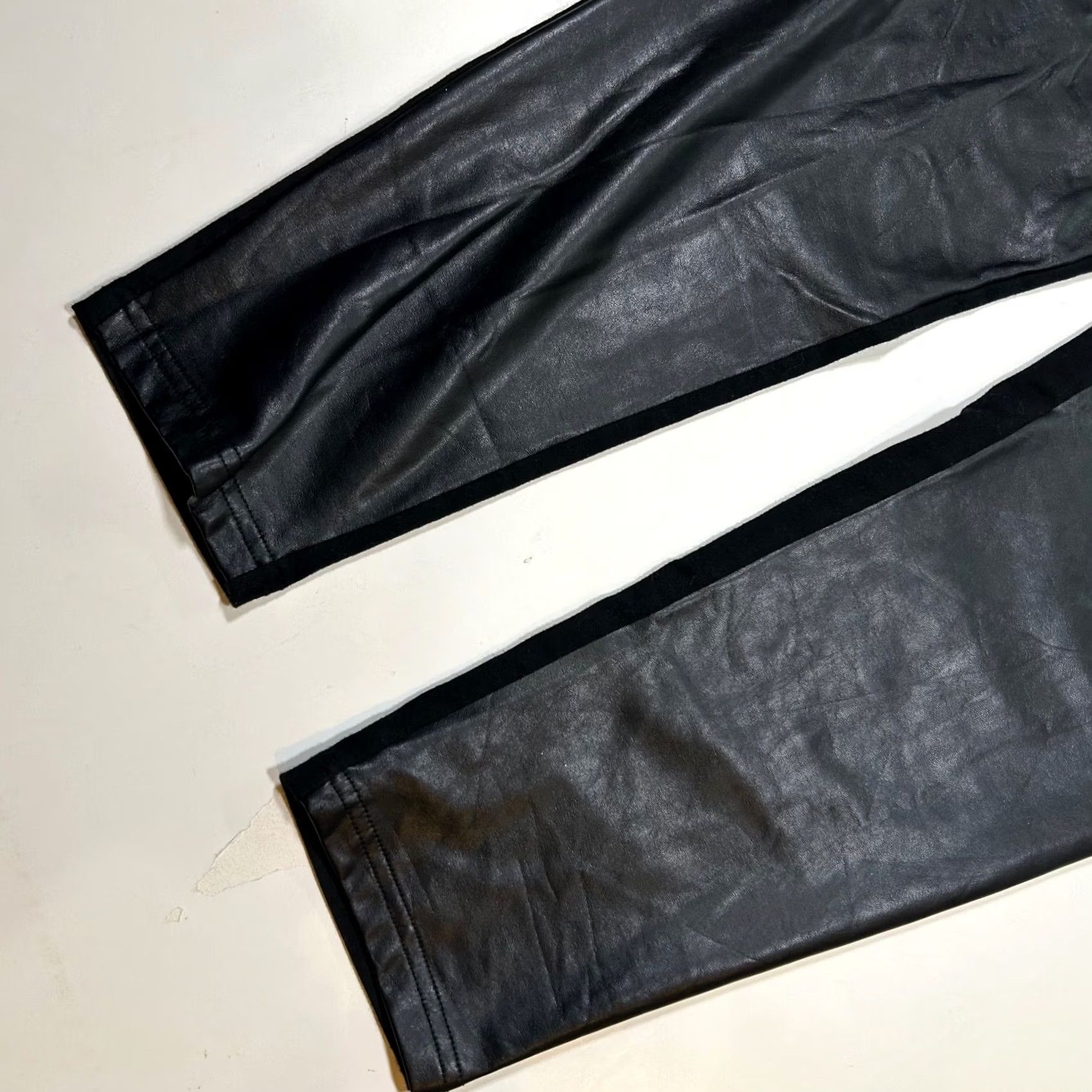 Gap Gap Faux Leather Panel Leggings Black Womens XL Comfort Stretch Size 40" / US 18 - 4 Thumbnail