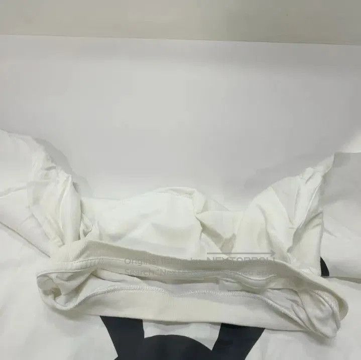 Givenchy Givenchy Disney SS22 Men's Rabbit Print T-Shirt. Size US L / EU 52-54 / 3 - 5 Thumbnail