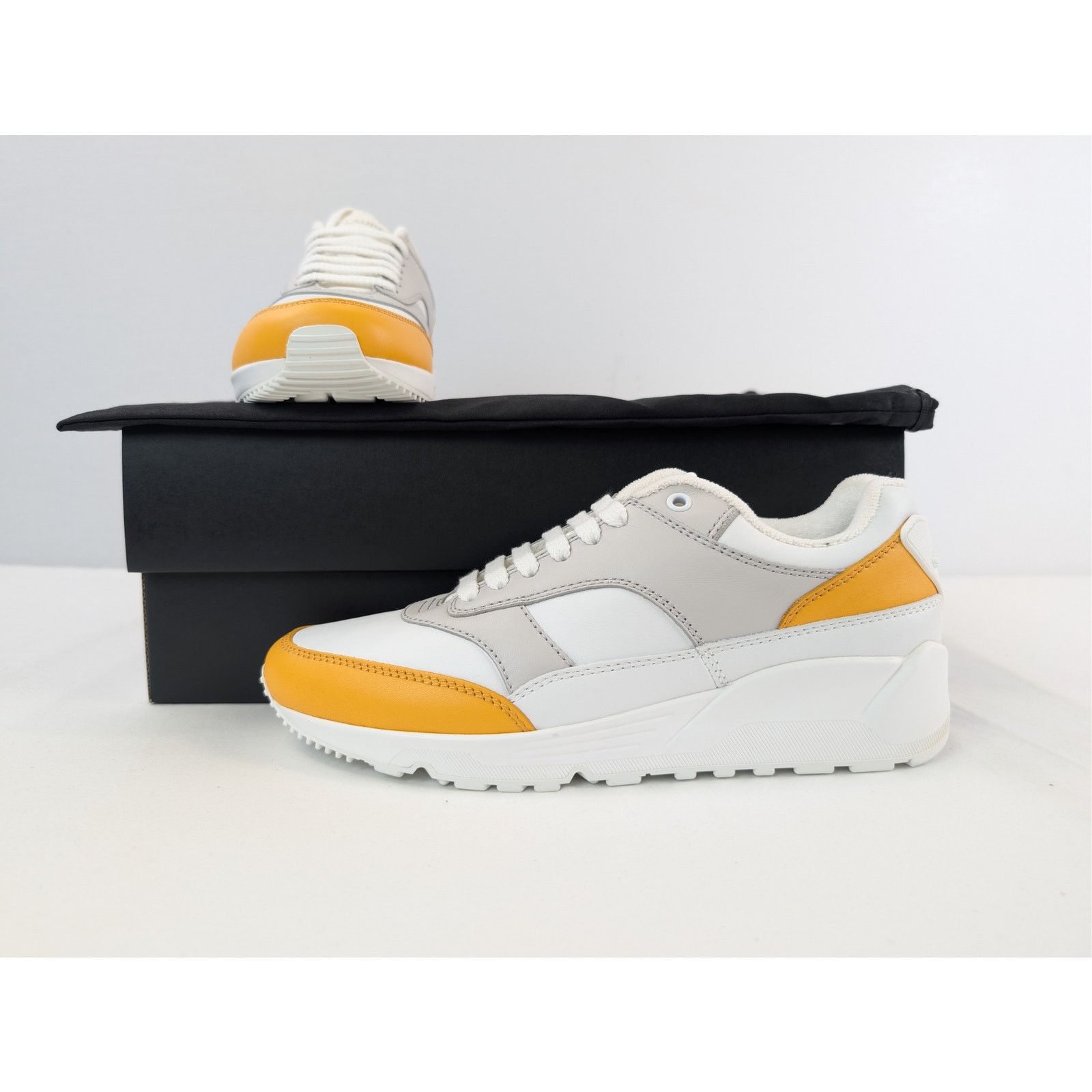 Saint Laurent Paris o1rshd1 Bump Low Top Sneaker in Yuka Yellow / Blanc Optique Size US 8 / EU 41 - 19 Thumbnail