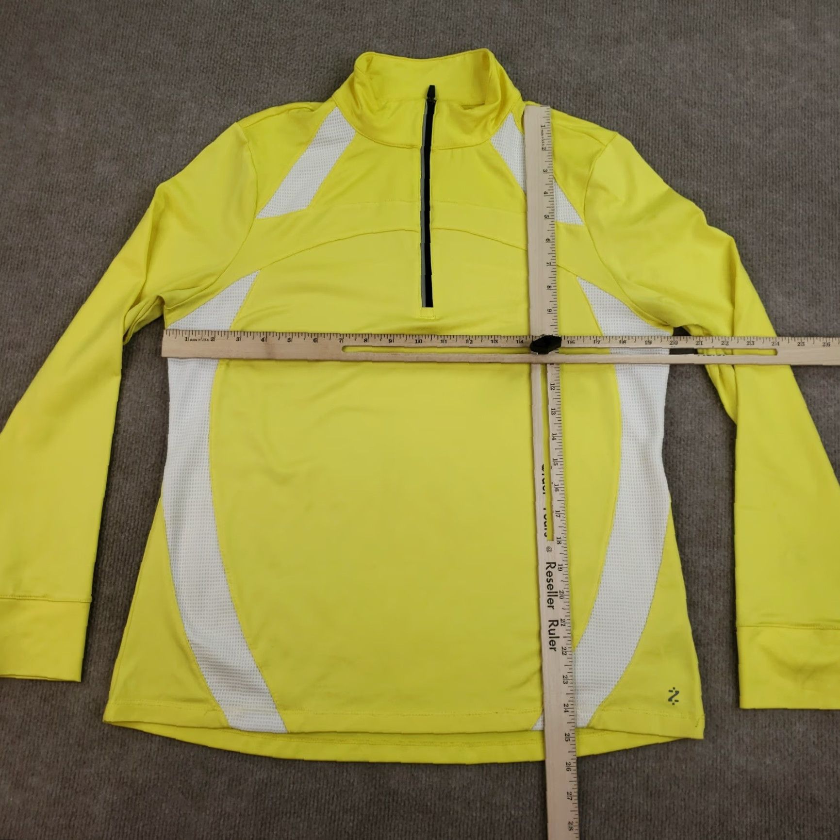 Izod IZOD Women's Yellow Mock Neck 1/4 Zip Pullover Sweatshirt Large Size L / US 10 / IT 46 - 2 Thumbnail