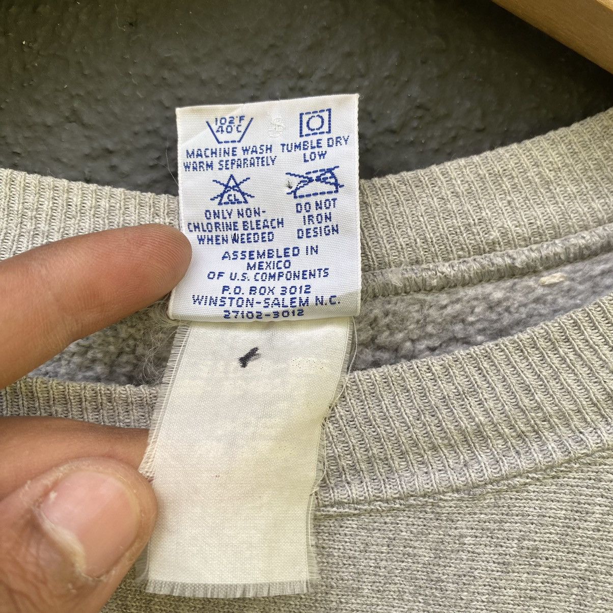 Champion Thrashed Vintage 90s Champion Reverse Weave ERD GRUNGE OG Size US M / EU 48-50 / 2 - 3 Thumbnail