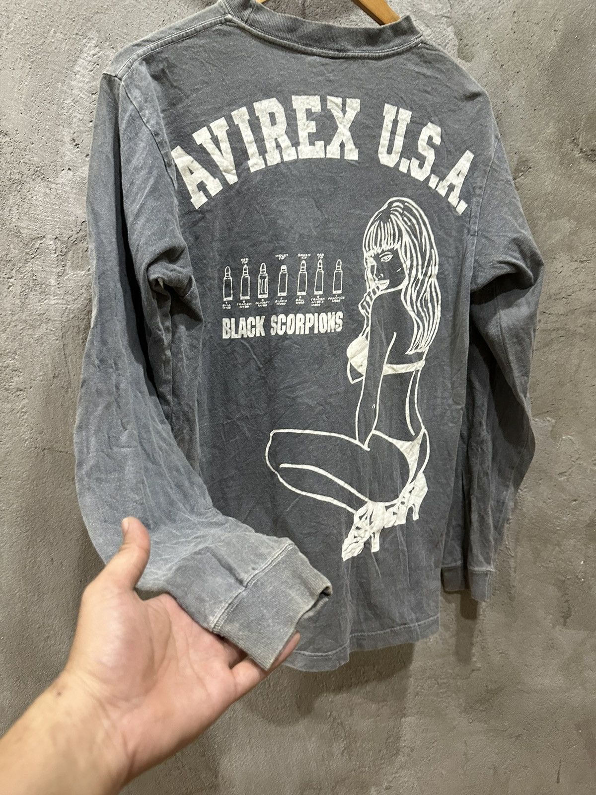 Avirex Vintage Avirex Usa Black Scorpion Girl L/S Shirt Size US M / EU 48-50 / 2 - 4 Thumbnail