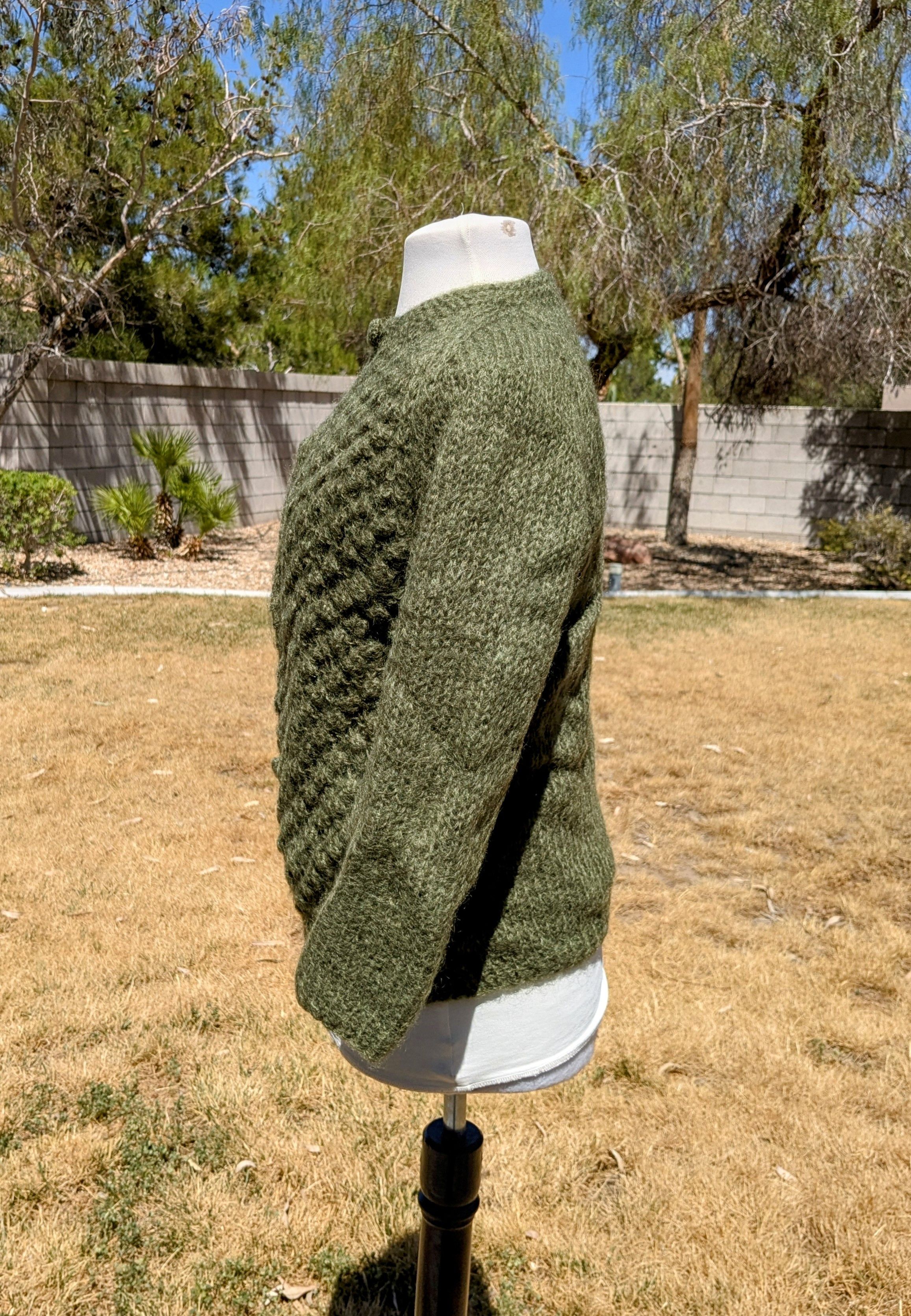 Vintage Classic Petite VTG 1960s Mohair Wool Knit Sweater Cardigan Size M / US 6-8 / IT 42-44 - 3 Thumbnail