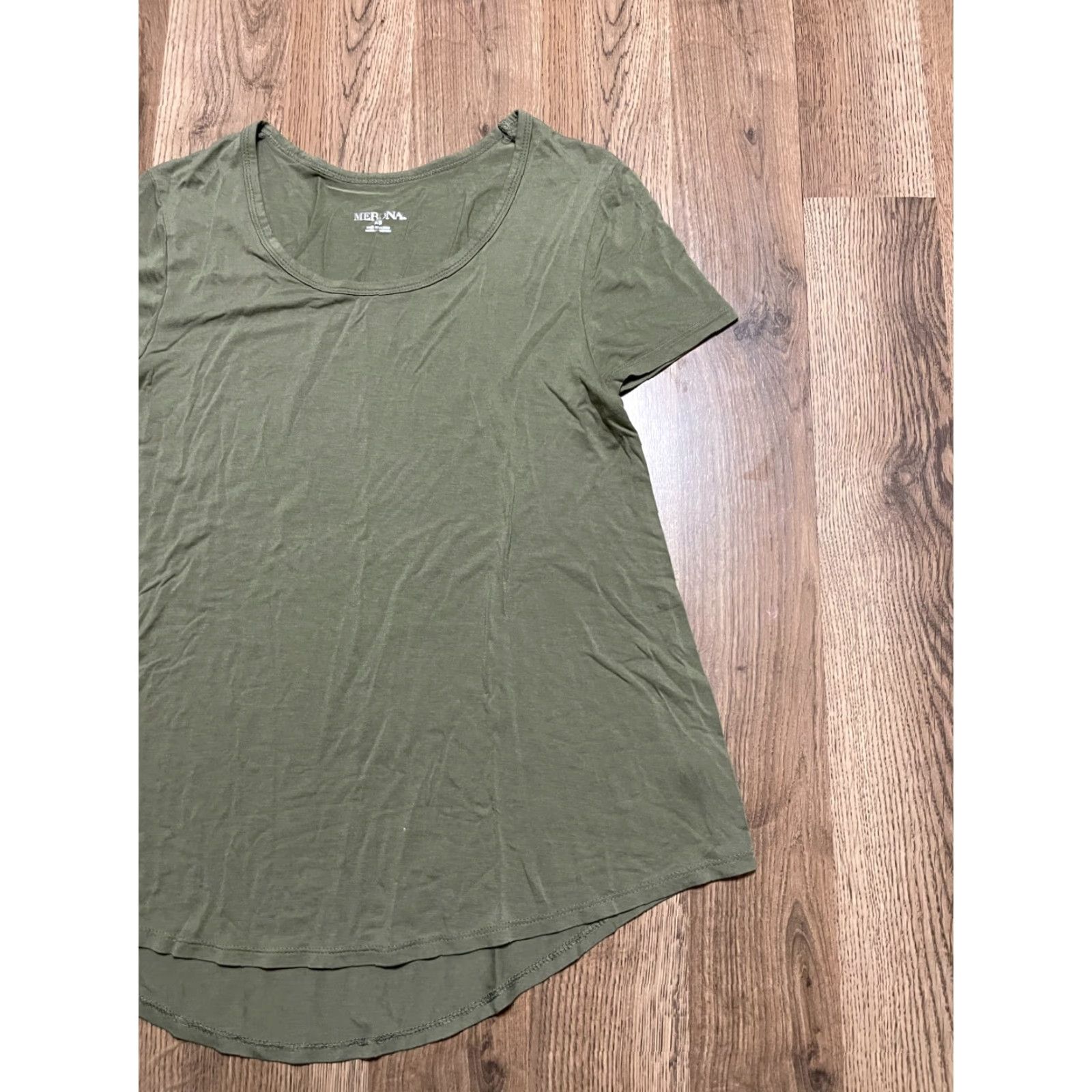 Merona Merona Shirt Women XS Green Short Sleeve Scoop Neck T-Shirt Casual XS Regular Solid 2000s? Size XS / US 0-2 / IT 36-38 - 3 Thumbnail