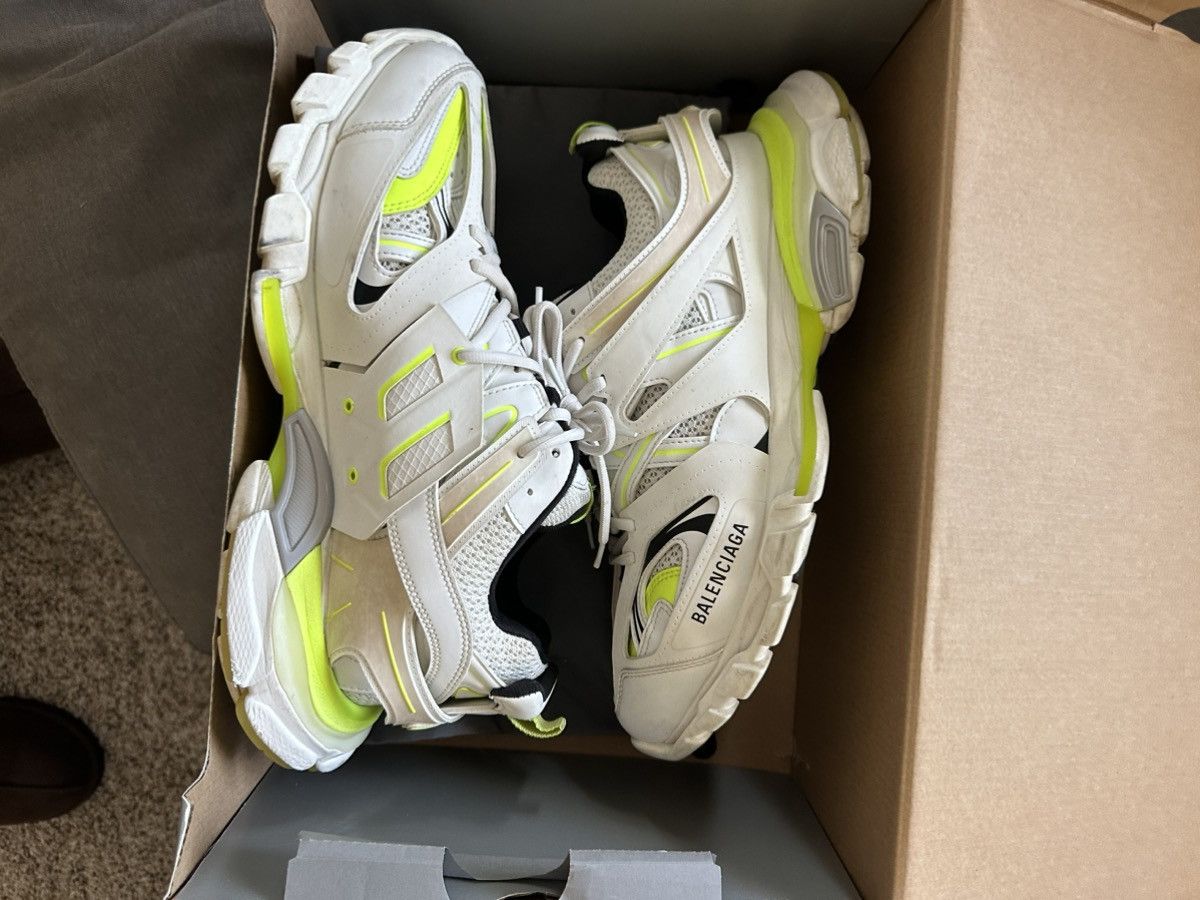 Balenciaga Balenciaga Runners Bairly used(nice color way) Size US 12 / EU 45 - 2 Thumbnail