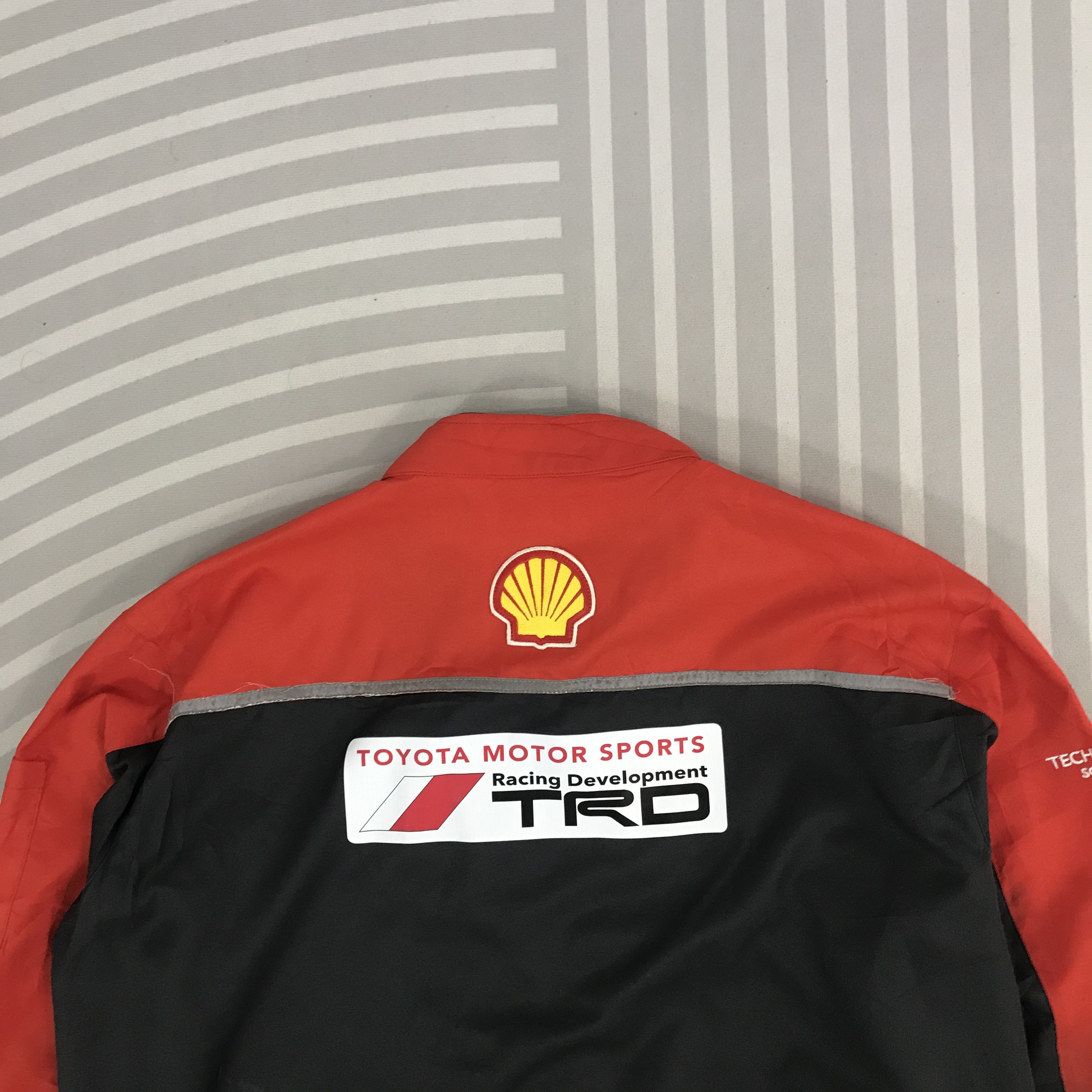 Japanese Brand × Vintage Vintage Shell Helix x Toyota TRD Racing Jacket Size US XL / EU 56 / 4 - 4 Thumbnail