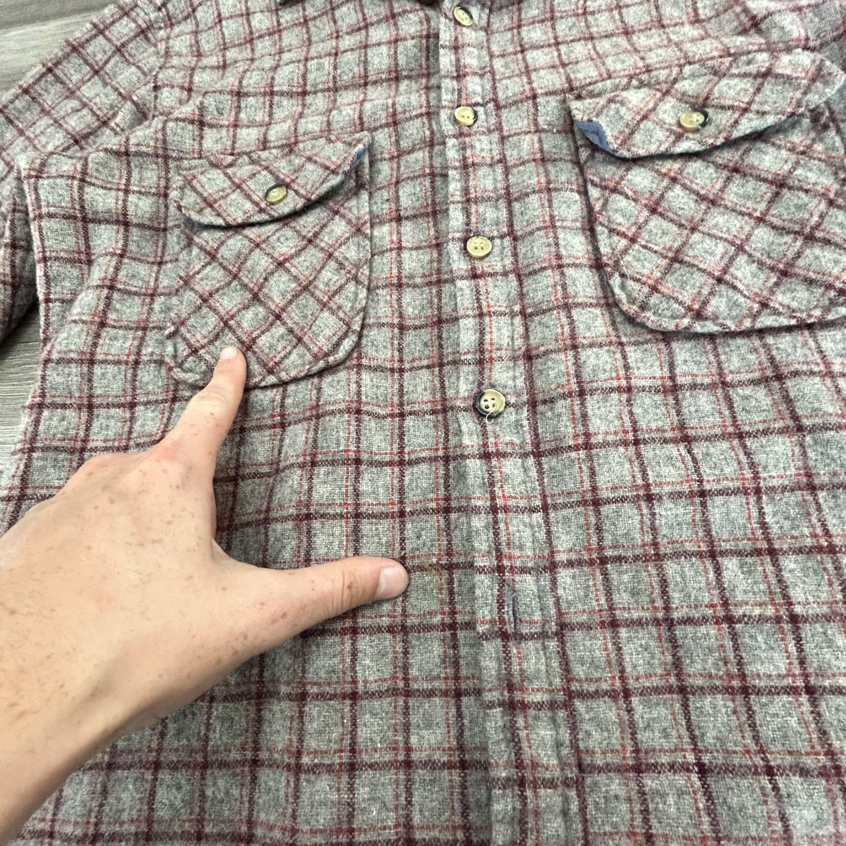 Vintage VINTAGE Briggs Shacket Mens M Wool Blend Plaid Button-Up Shirt Korea 80s Gray Red Lined 90s Workwear Collection Size US M / EU 48-50 / 2 - 4 Thumbnail