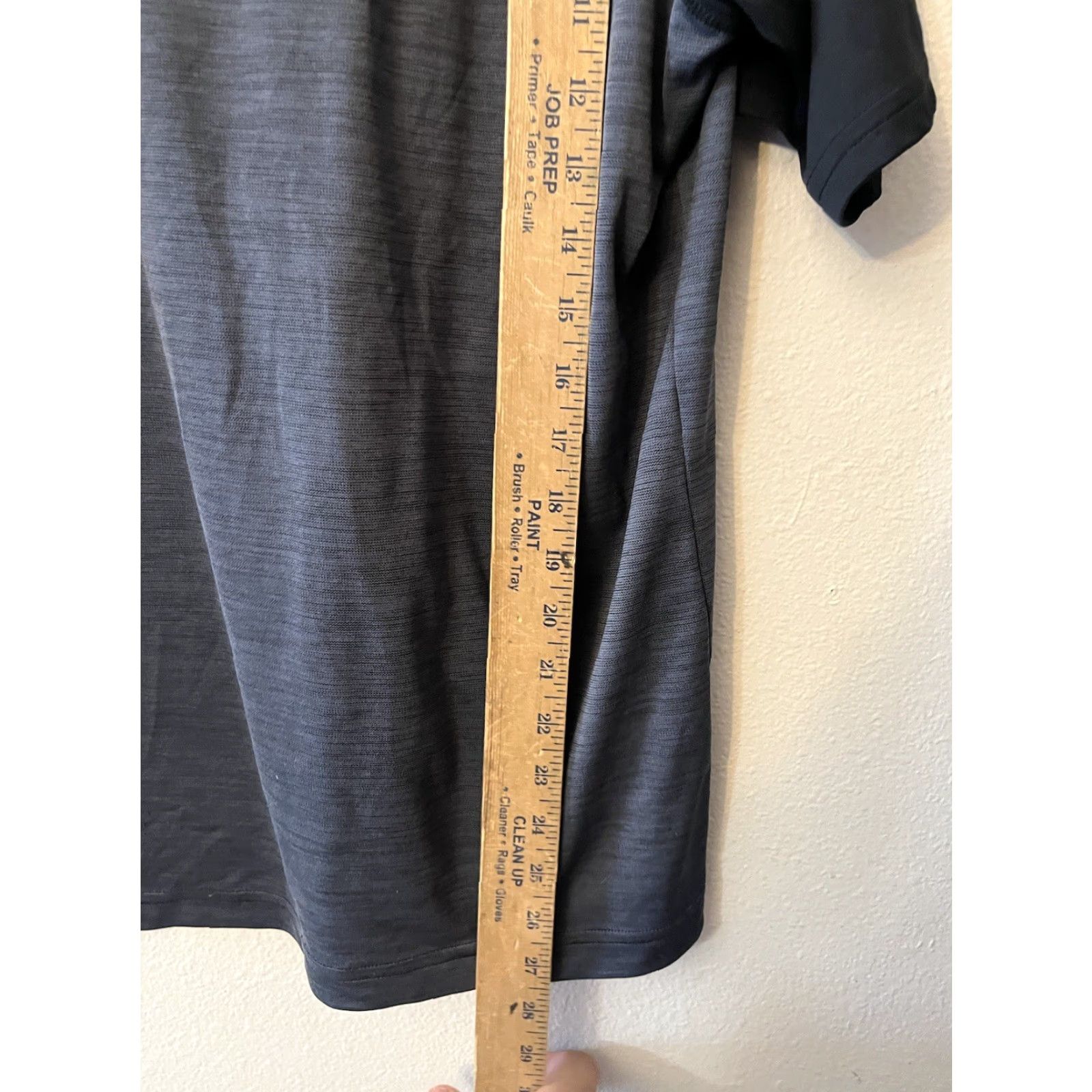 Under Armour Under Armour T-Shirt Men's M Short Sleeve Gray Crew Neck Heatgear Graphic Logo Shirt Mens Regular Fit XS? Size US M / EU 48-50 / 2 - 4 Thumbnail