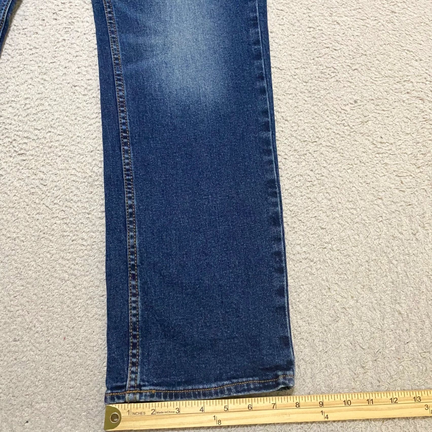 Old Navy Old Navy Jeans Mens 32x32 Blue Denim Medium Wash Straight Leg Mid Rise Flex Shirt Mens 32 Blue Denim Jeans Vintage Not N/A Size US 32 / EU 48 - 5 Thumbnail