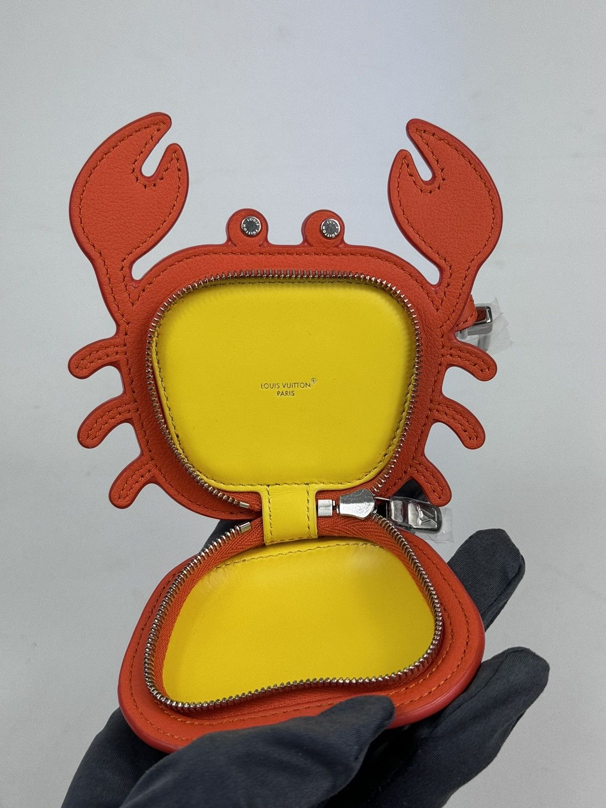 Louis Vuitton LV MONOGRAM CRAB BAG CHARM WALLET Size ONE SIZE - 3 Thumbnail