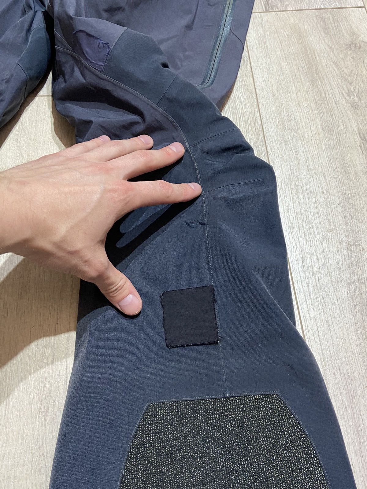 Arc'teryx Arc'teryx Gore-Tex Vintage Zip Hiking Pants Rare 2000 S Size 30" / US 8 / IT 44 - 18 Thumbnail