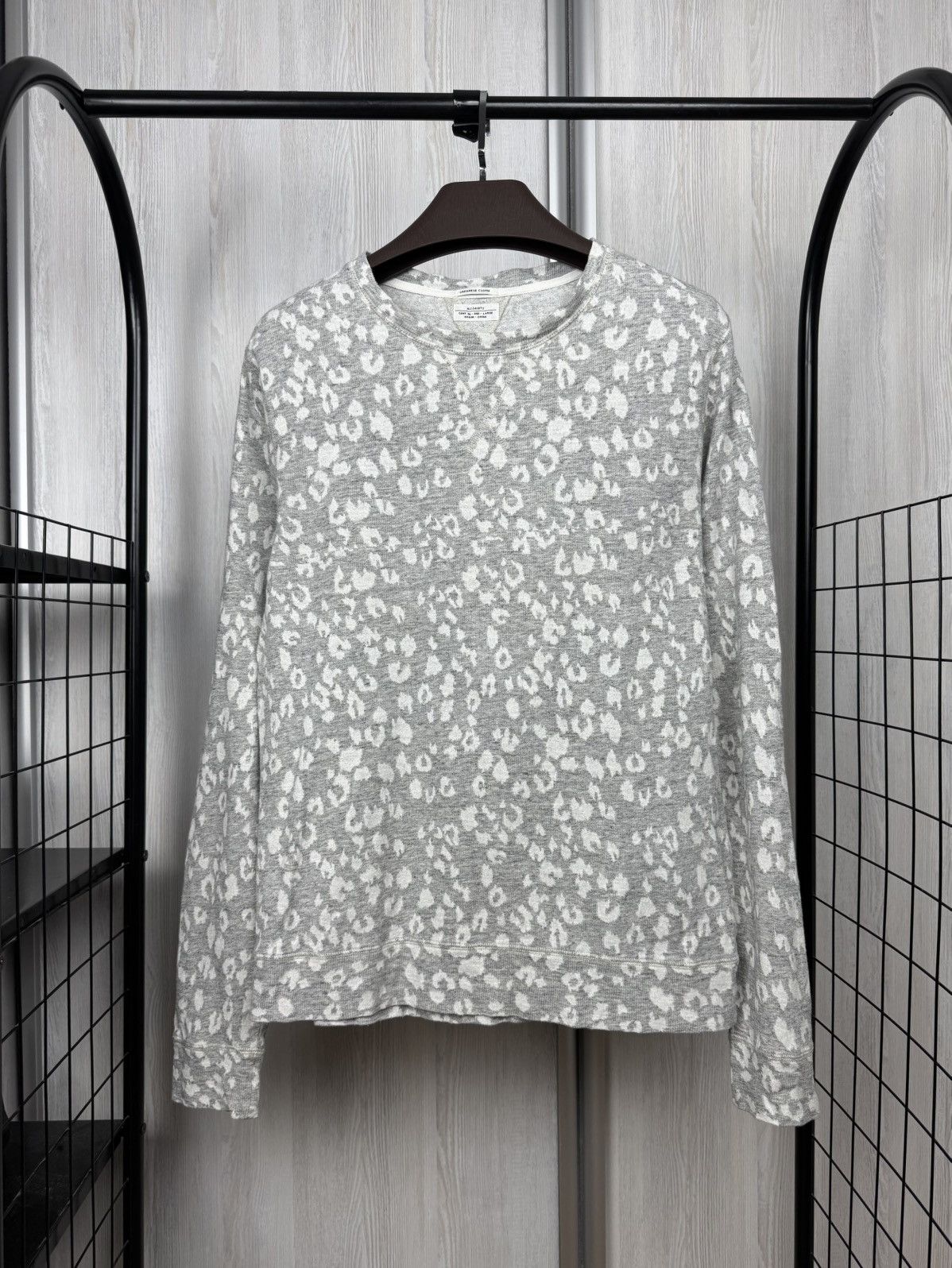 Allsaints Allsaints Leopard Crew grey white sweater sweatshirt Size US L / EU 52-54 / 3 - 1 Thumbnail