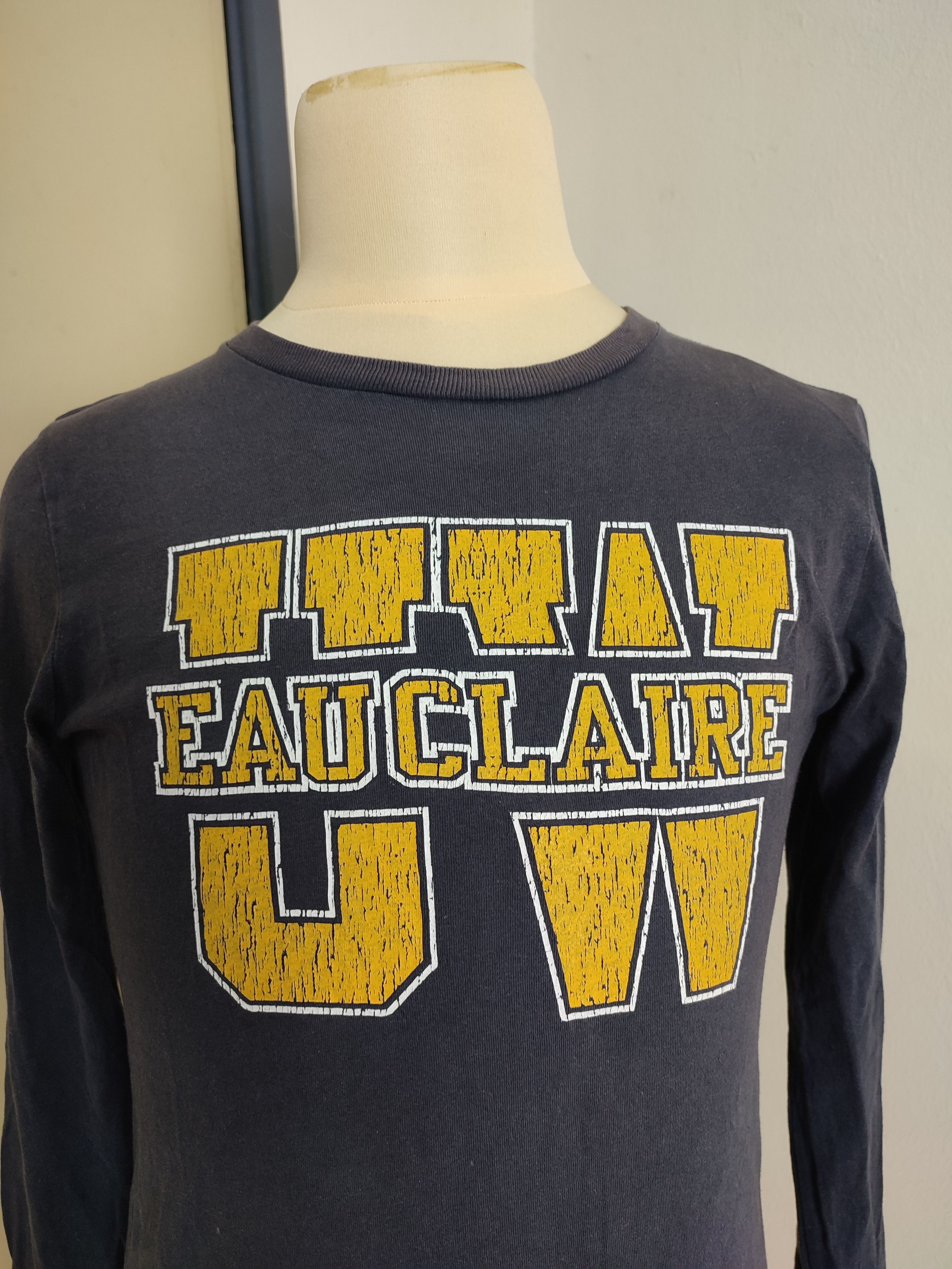 Champion Vintage 90s EAU Claire Champion Long Sleeve Size US S / EU 44-46 / 1 - 4 Thumbnail