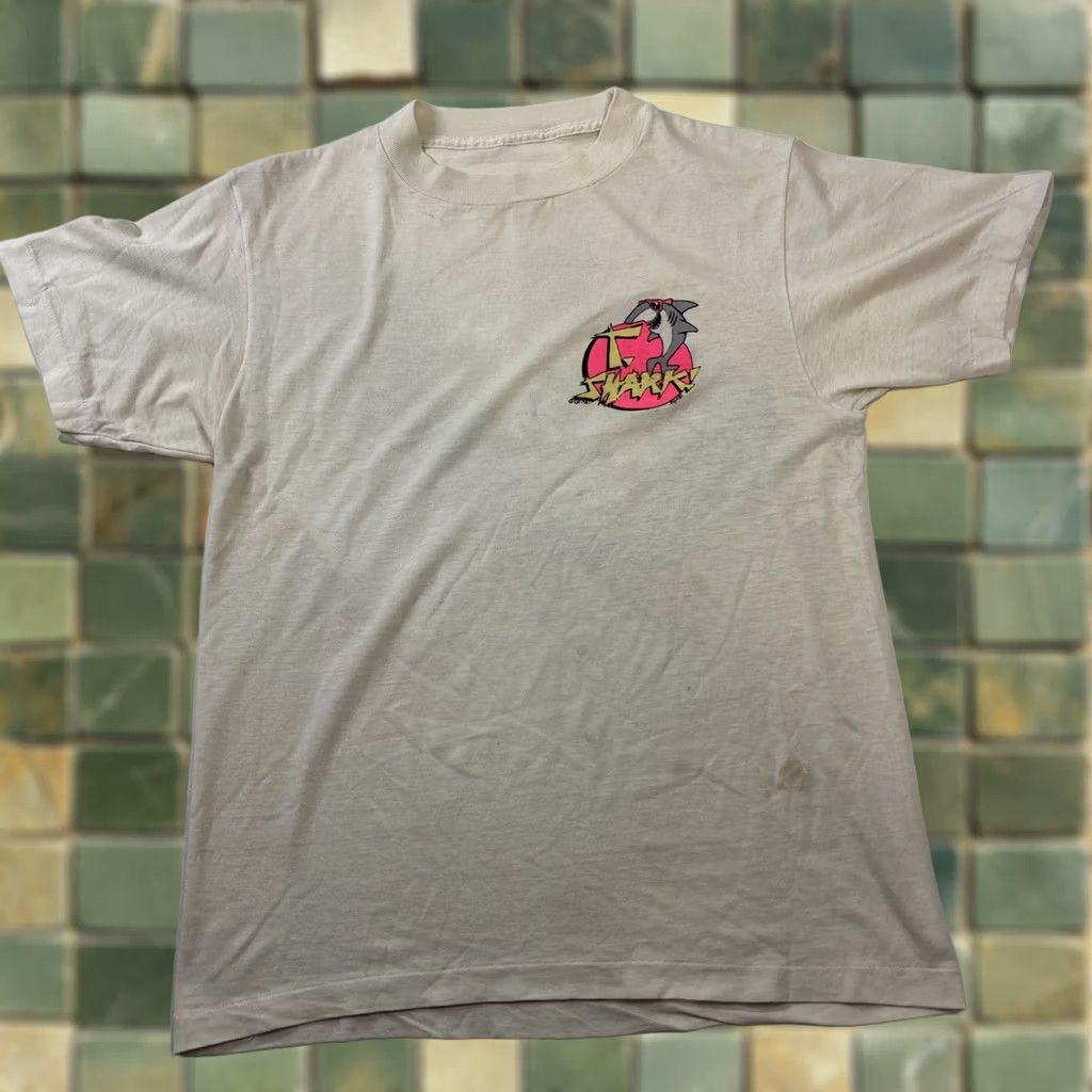 Vintage VINTAGE 1988 T Shark Surf Shark T Shirt Medium Beach White Mens M Graphic Surfer Theme 90s? Size US M / EU 48-50 / 2 - 1 Thumbnail