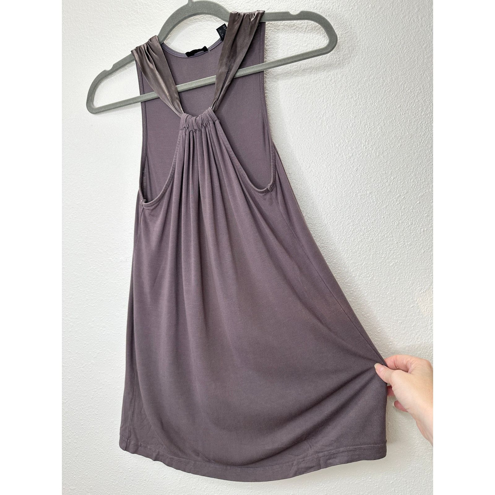 Esprit Esprit Gray Satin Strap Racer Front Flowy Tank Top Size M / US 6-8 / IT 42-44 - 1 Thumbnail