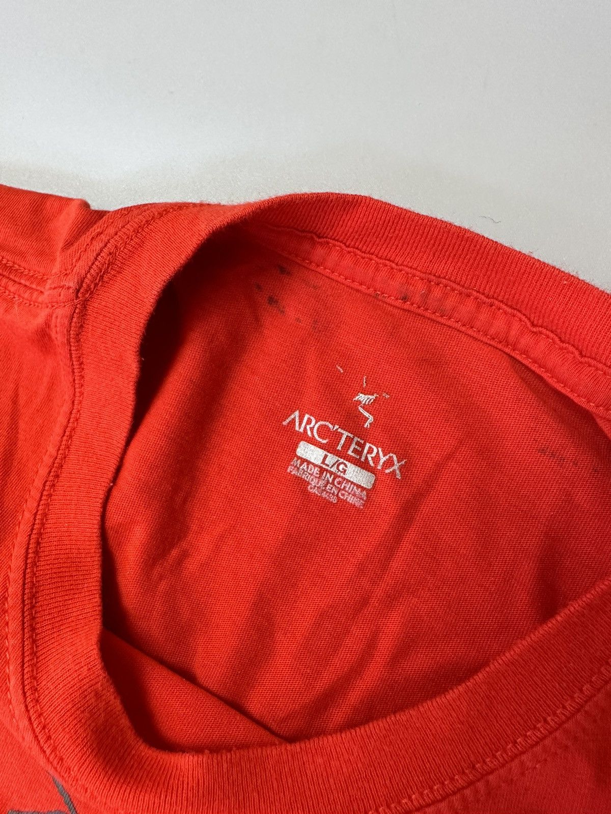 Arc'teryx Basic Red Tee Arc'Teryx big logo Size US L / EU 52-54 / 3 - 4 Thumbnail