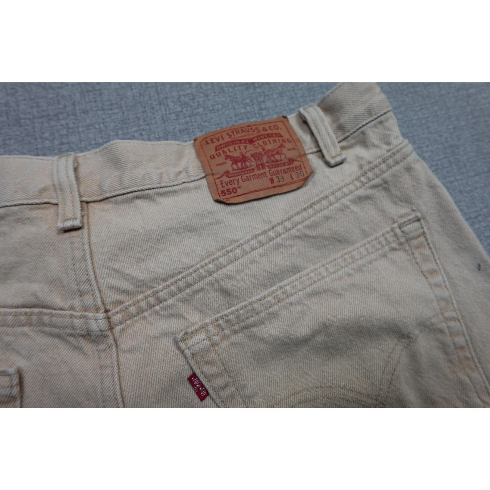 Levi's VINTAGE Levi's 550 Jeans Mens 36x30 Khaki Denim Zip Fly Baggy Relaxed Fit Wide Leg / 550 Jeans - Beige Denim Men’s 36 by 30 Size US 36 / EU 52 - 2 Thumbnail