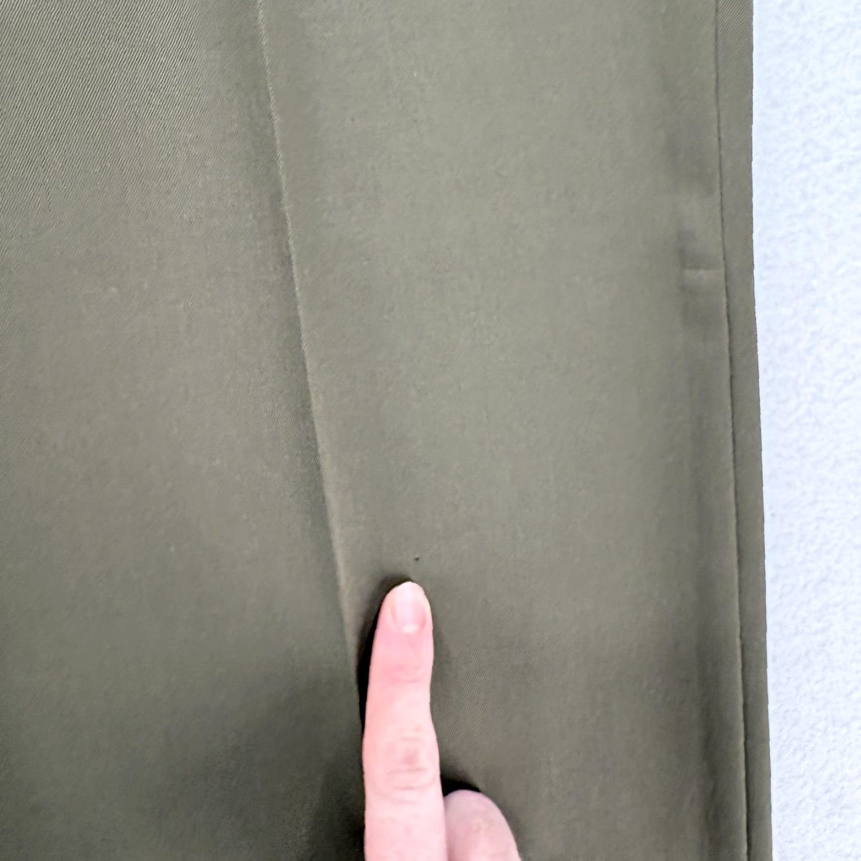 Brooks Brothers VINTAGE Brooks Brothers Dress Pants Mens 40x34 Green Wool Pleated Cuffed USA Size US 40 / EU 56 - 6 Thumbnail