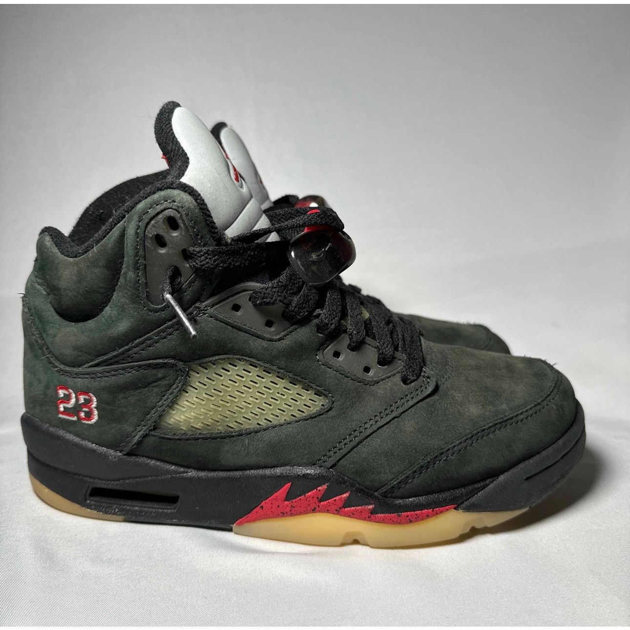 Jordan Brand × Nike Size 7 - Air Jordan 5 Retro GORE-TEX Off-Noir Women's Shoes Size US 7 / IT 37 - 1 Thumbnail