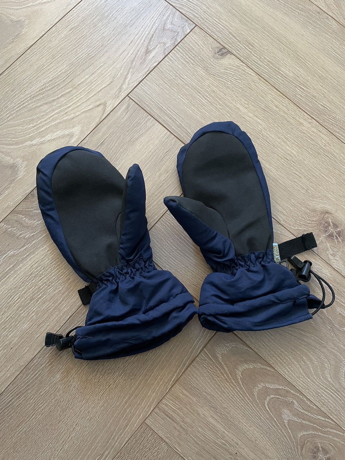 Canada Goose × Vintage Canada Goose Vintage Warm Waterproof Gloves Winter Mountain Size ONE SIZE - 4 Thumbnail