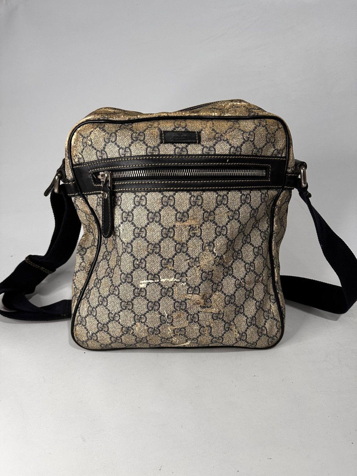 Gucci Gucci Monogram Supreme Crossbody Beige Canvas Bag. Size ONE SIZE - 1 Thumbnail