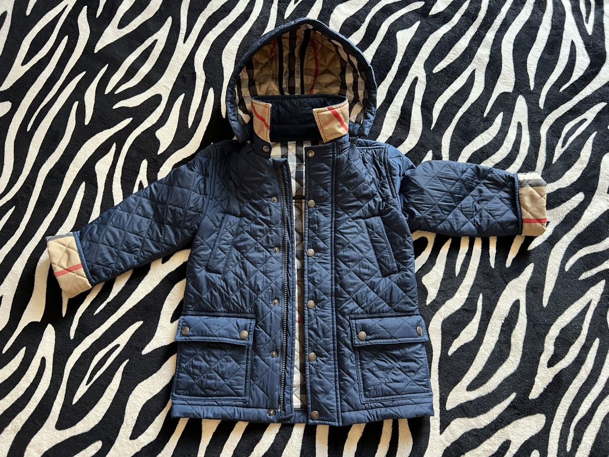 Burberry Burberry Kids Navy Blue Quilted Jacket 6Y 116cm Size US XXS / EU 40 - 3 Thumbnail