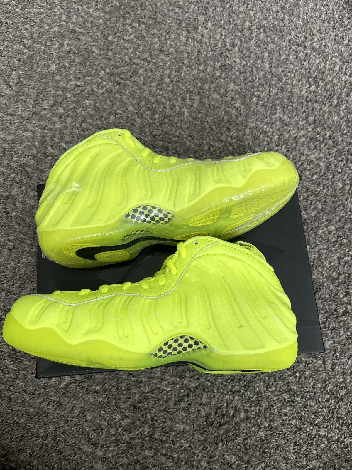 Nike Volt foam positives Size US 9 / EU 42 - 3 Thumbnail