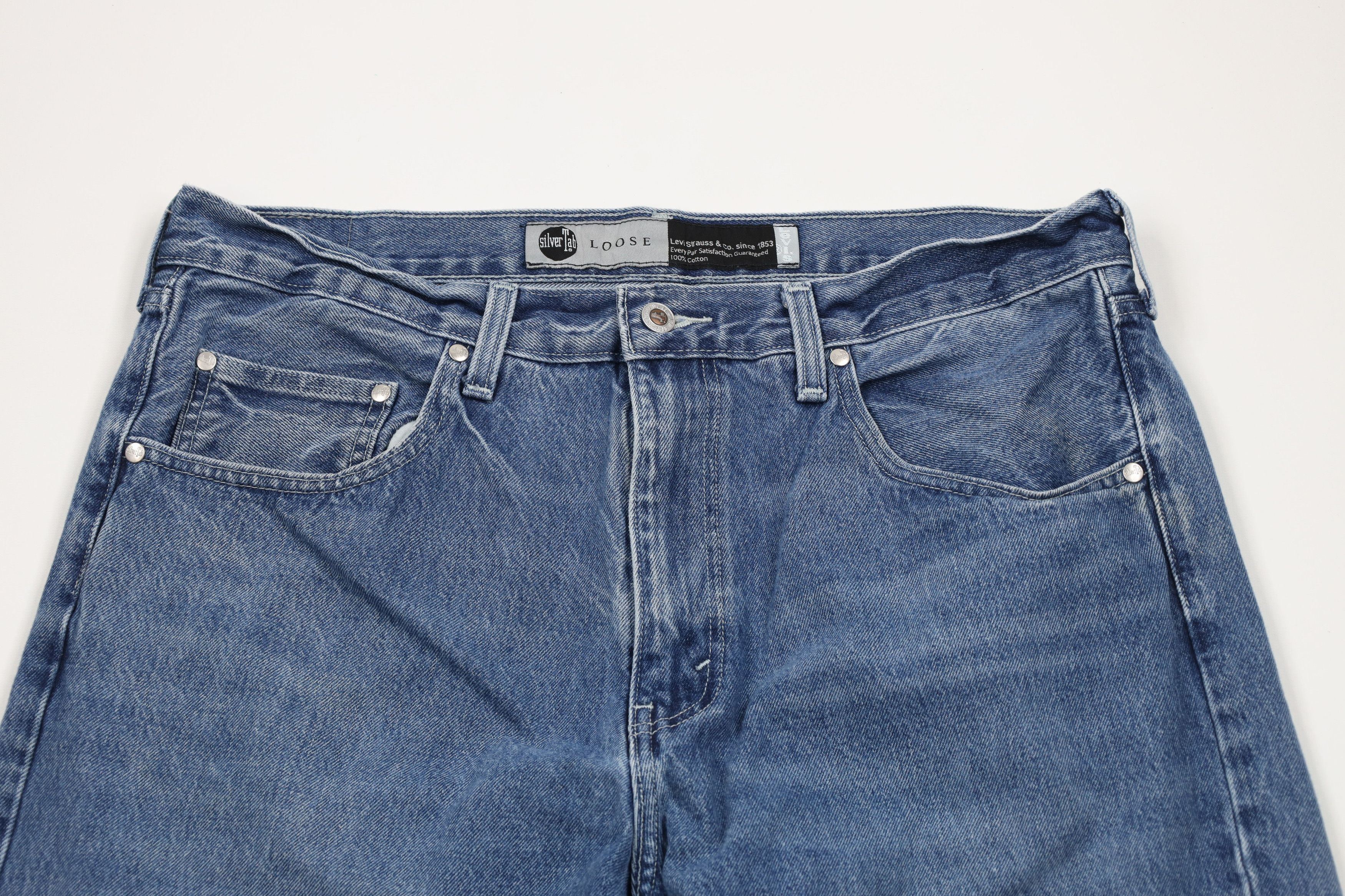 Vintage Y2K Levis SilverTab Loose Wide Leg Denim Jeans Blue