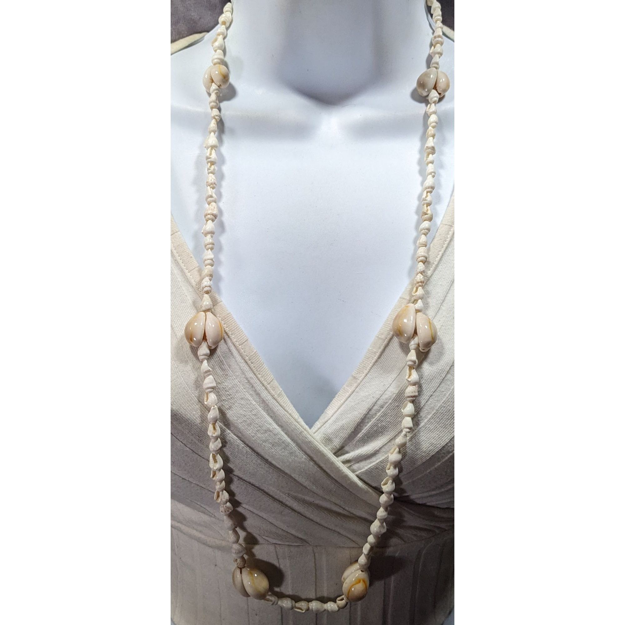 Other Vintage Beachy Cowrie Mixed Shell Necklace Size ONE SIZE - 2 Thumbnail