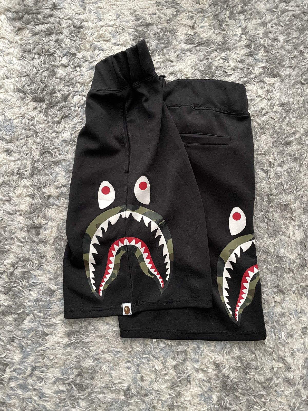 Bape 1st Camo Side Shark Jersey Shorts Size US 34 / EU 50 - 3 Thumbnail