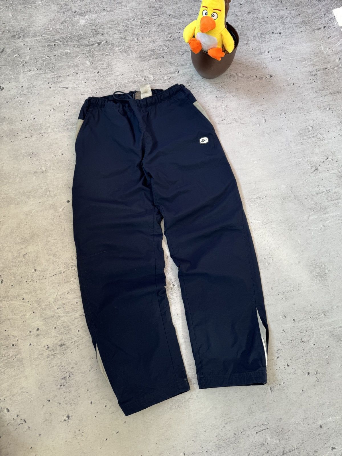 Nike × Vintage NIKE NYLON VINTAGE Y2K OVERSIZE BAGGY FIT PANTS SWEATPANTS Size US 34 / EU 50 - 1 Thumbnail