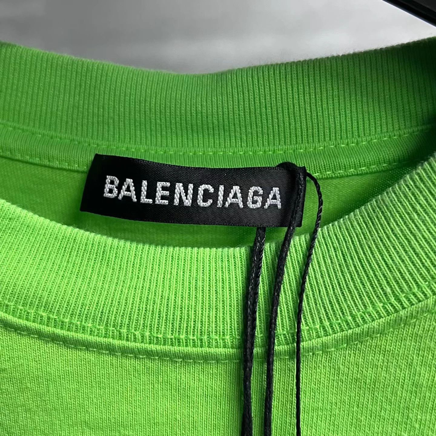 Balenciaga Balenciaga Neon Green Letter Logo Short-Sleeve T-Shirt S Size US S / EU 44-46 / 1 - 3 Thumbnail